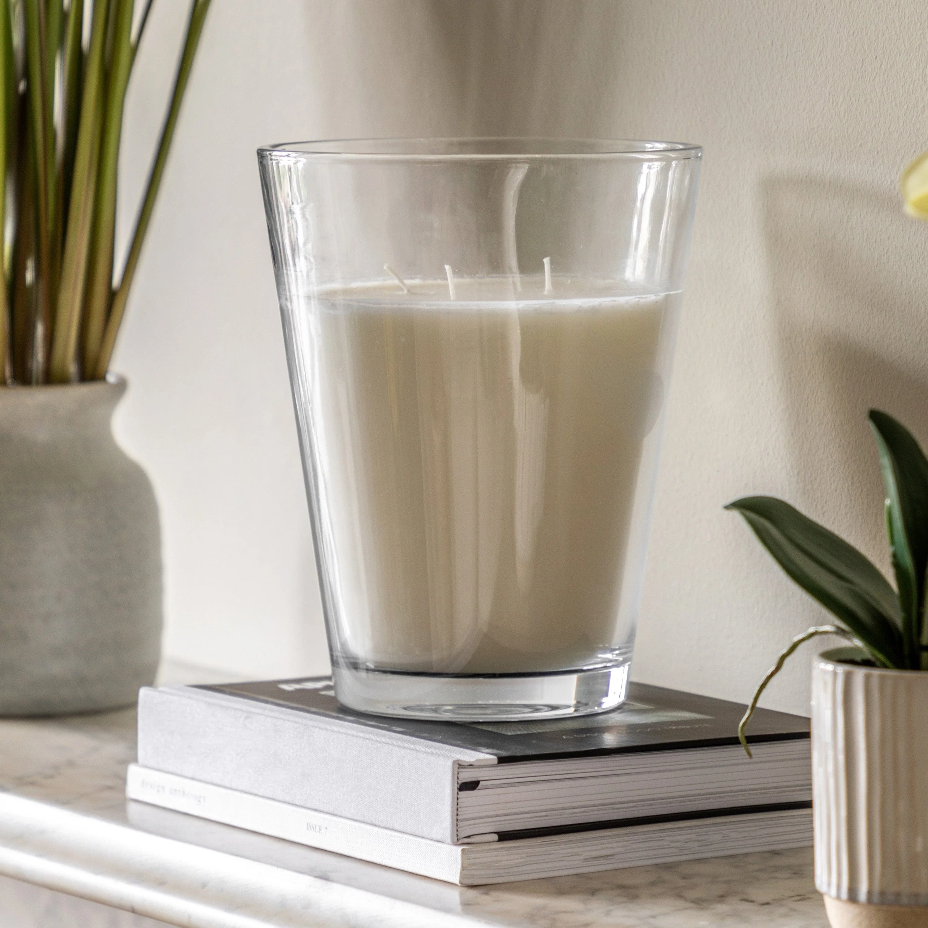 Aroma English Pear & Freesia Glass Candle Small