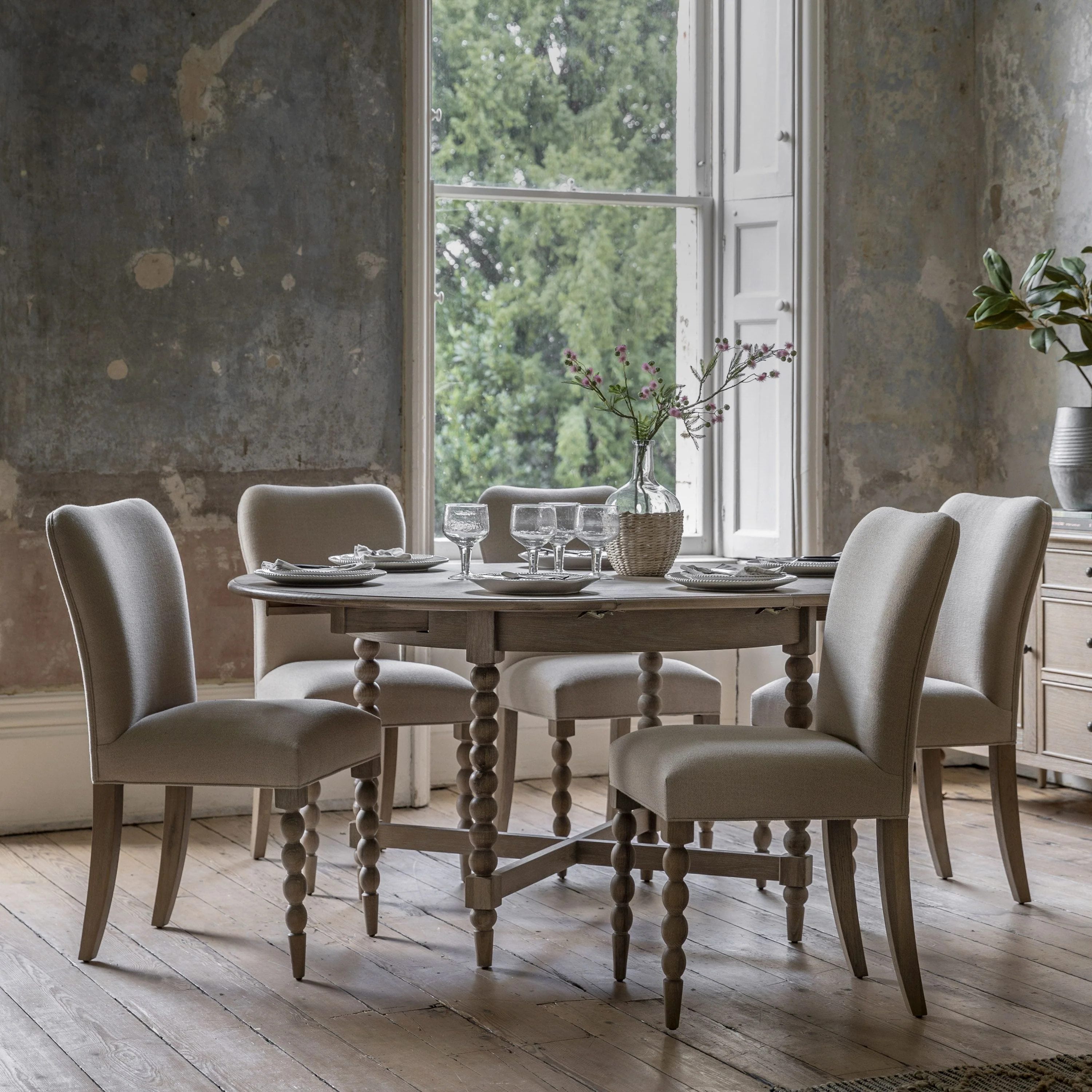 Artisan Round Ext Dining Table - Image 4