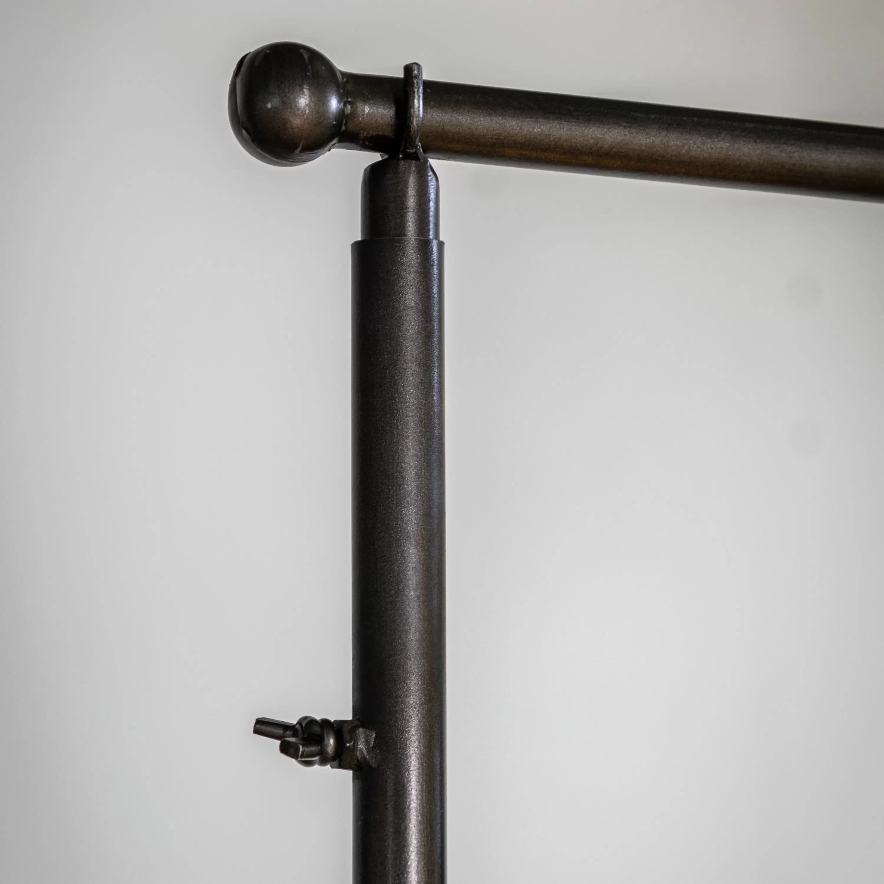 Brogdale Hanging Bar Black - Image 3