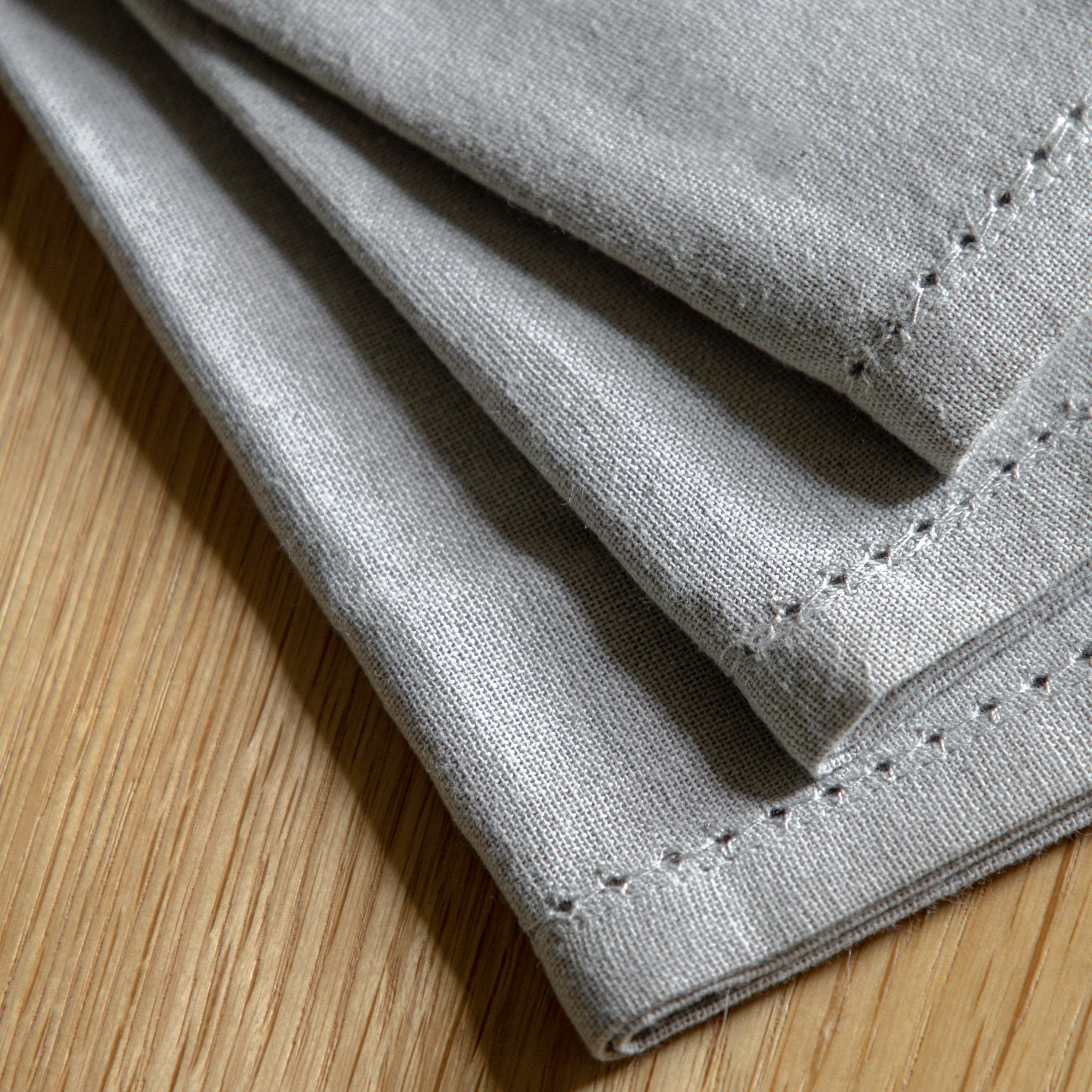 Dove Napkin Grey 4pk - Image 3