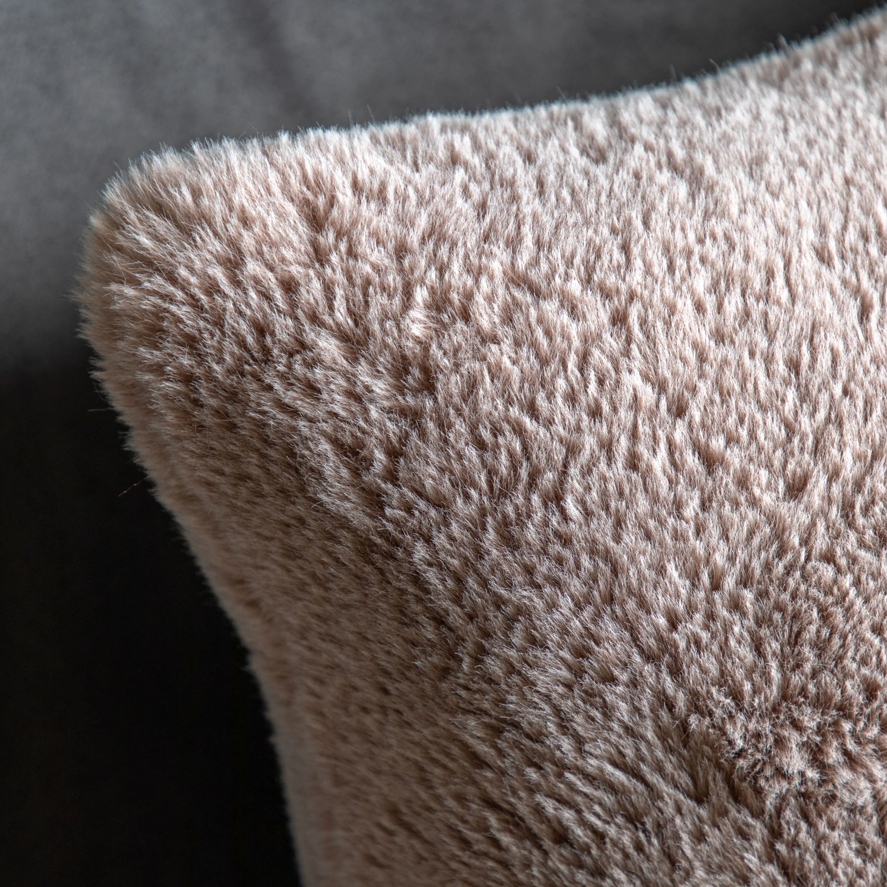 Duplo Faux Fur Cushion Mauve Rectangle - Image 3