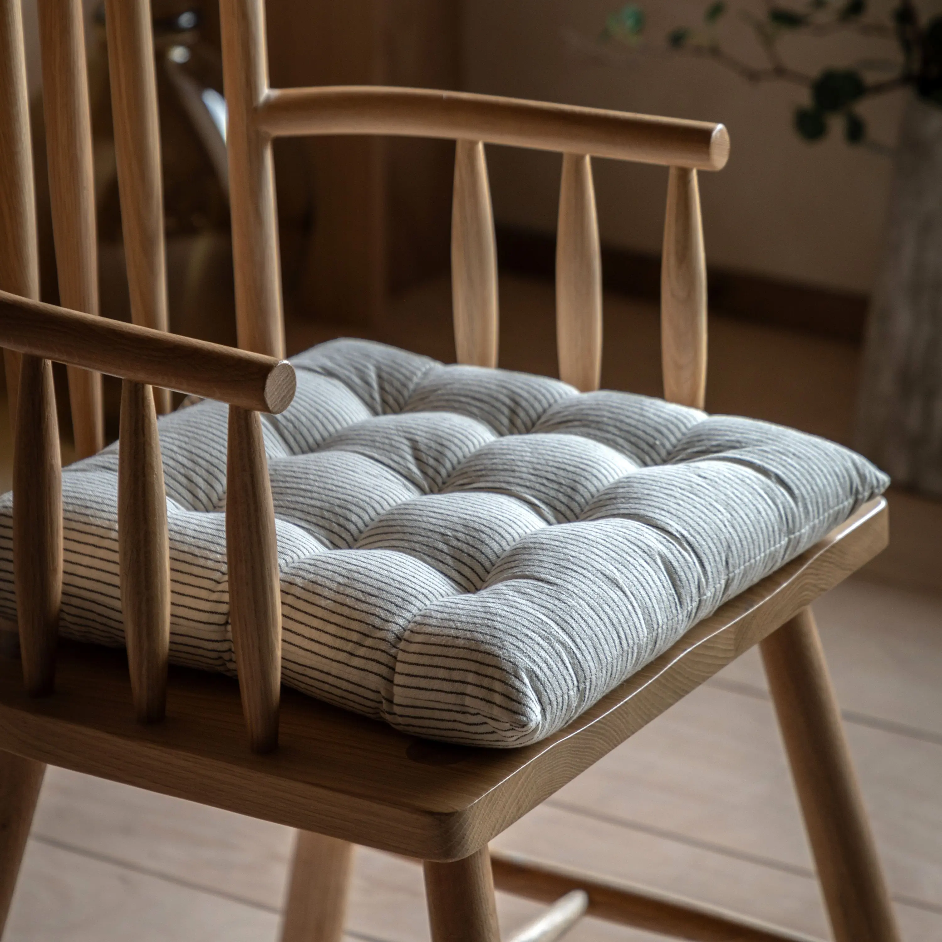 Fairford Woven Stripe Seatpad Cream - Image 2