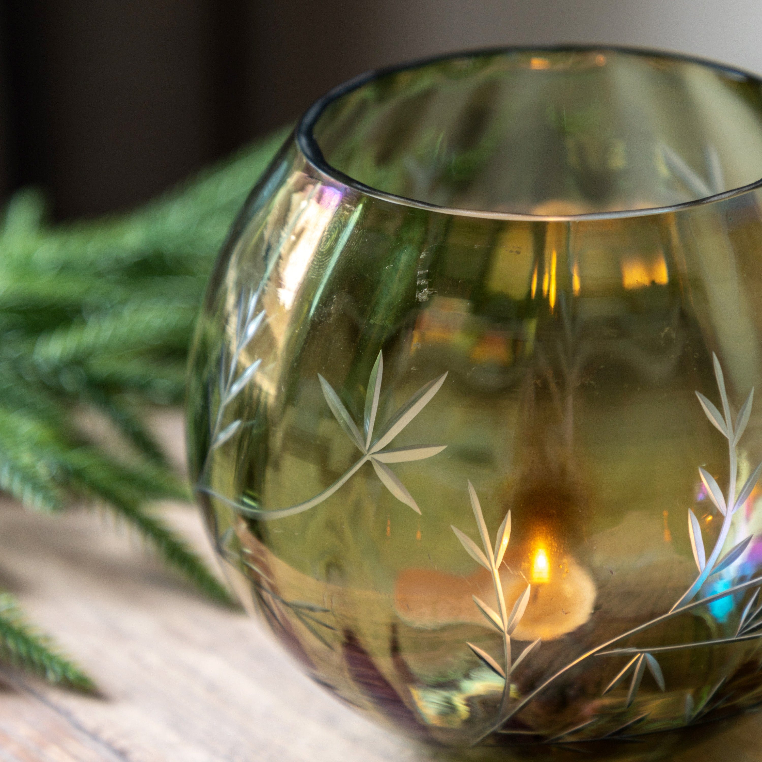 Floral Etched Iridescent Tealight Holder Large - Image 3
