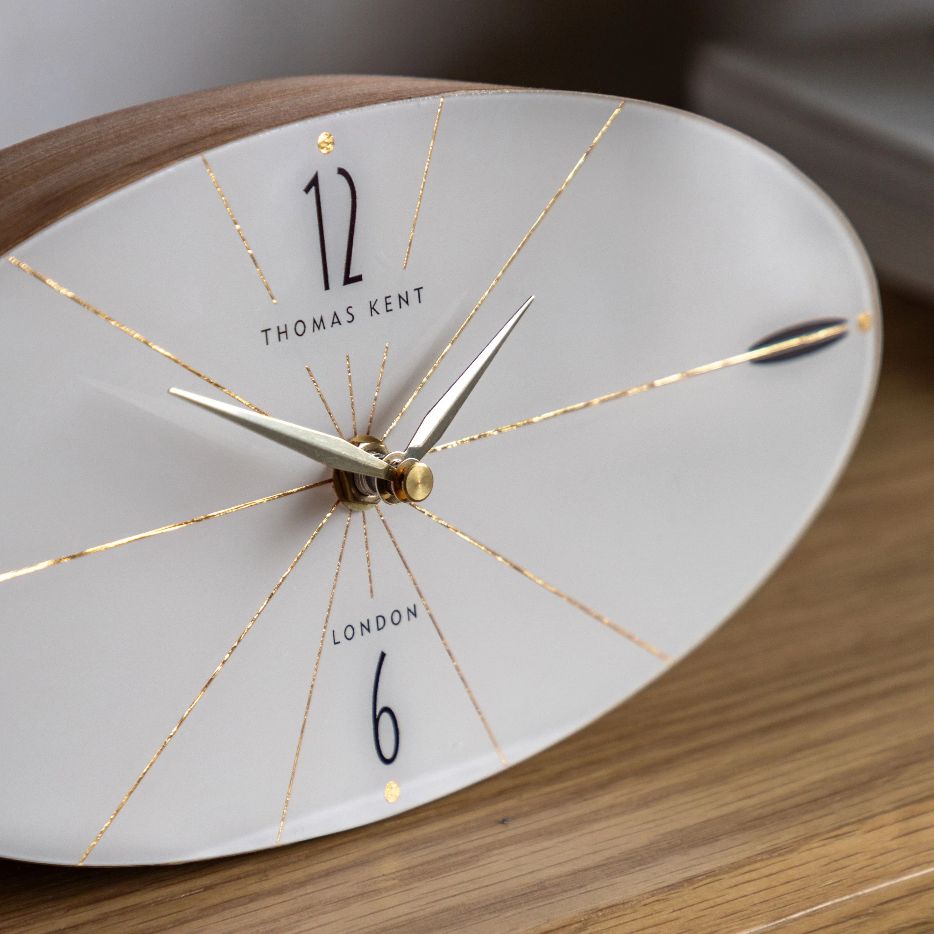 Greenwich Mantel Clock Oak Stripe 11 inches - Image 2