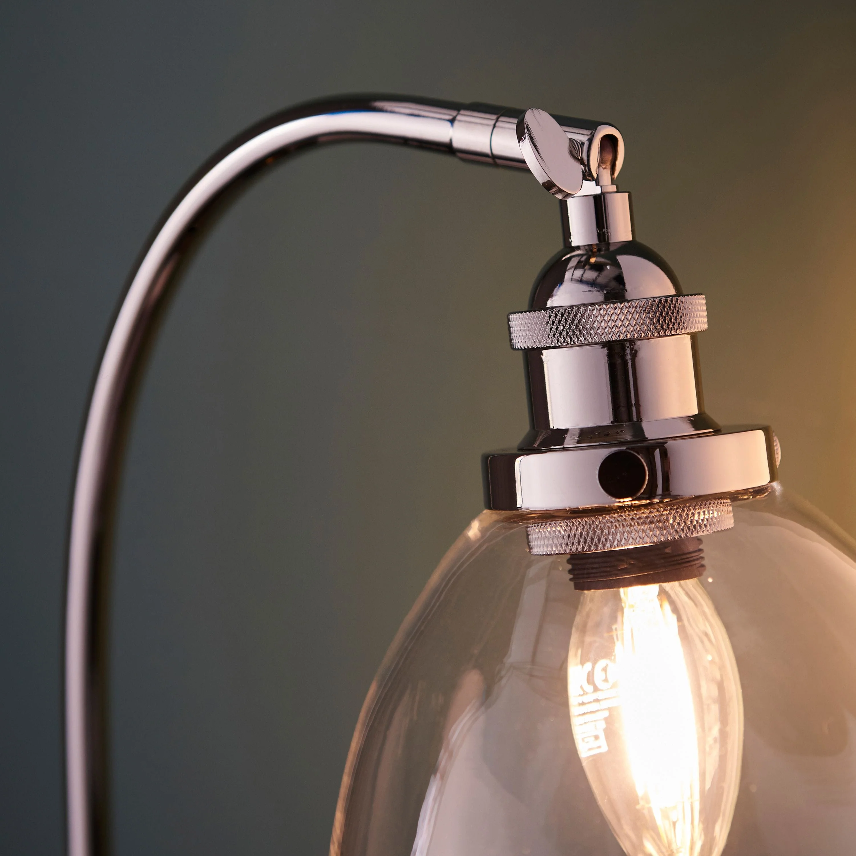 Handsom Table Lamp Bright Nickel - Image 3