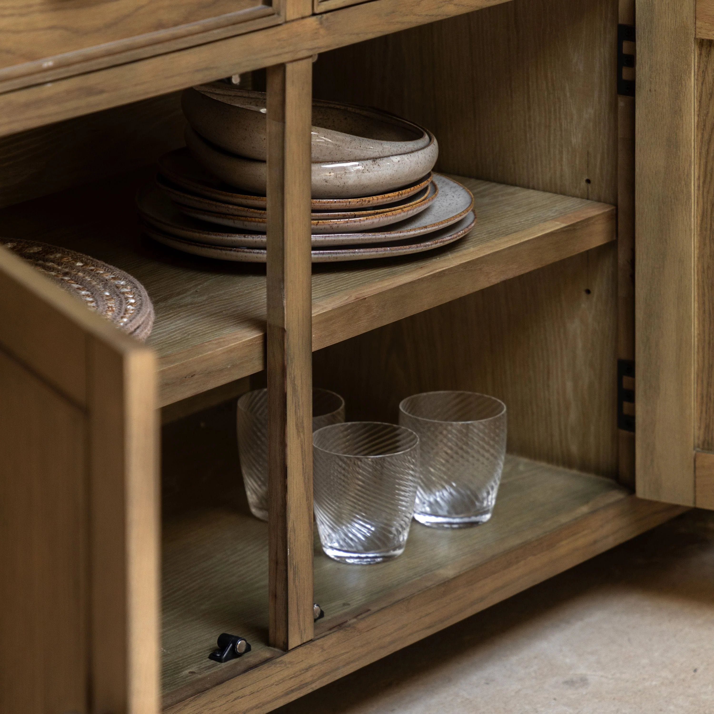 Hardwick 3 Door 3 Drawer Sideboard - Image 3