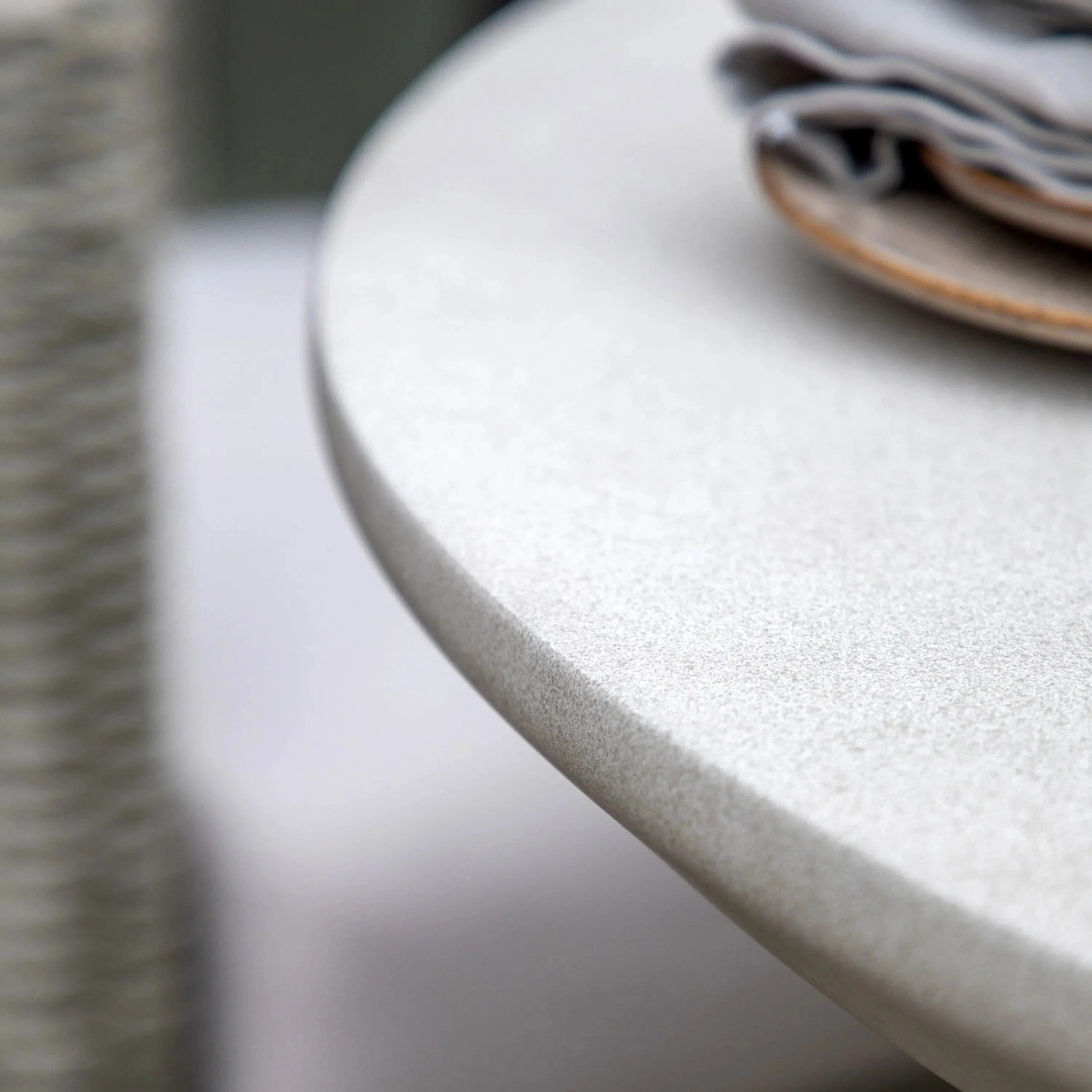 Harvar Dining Table - Image 4