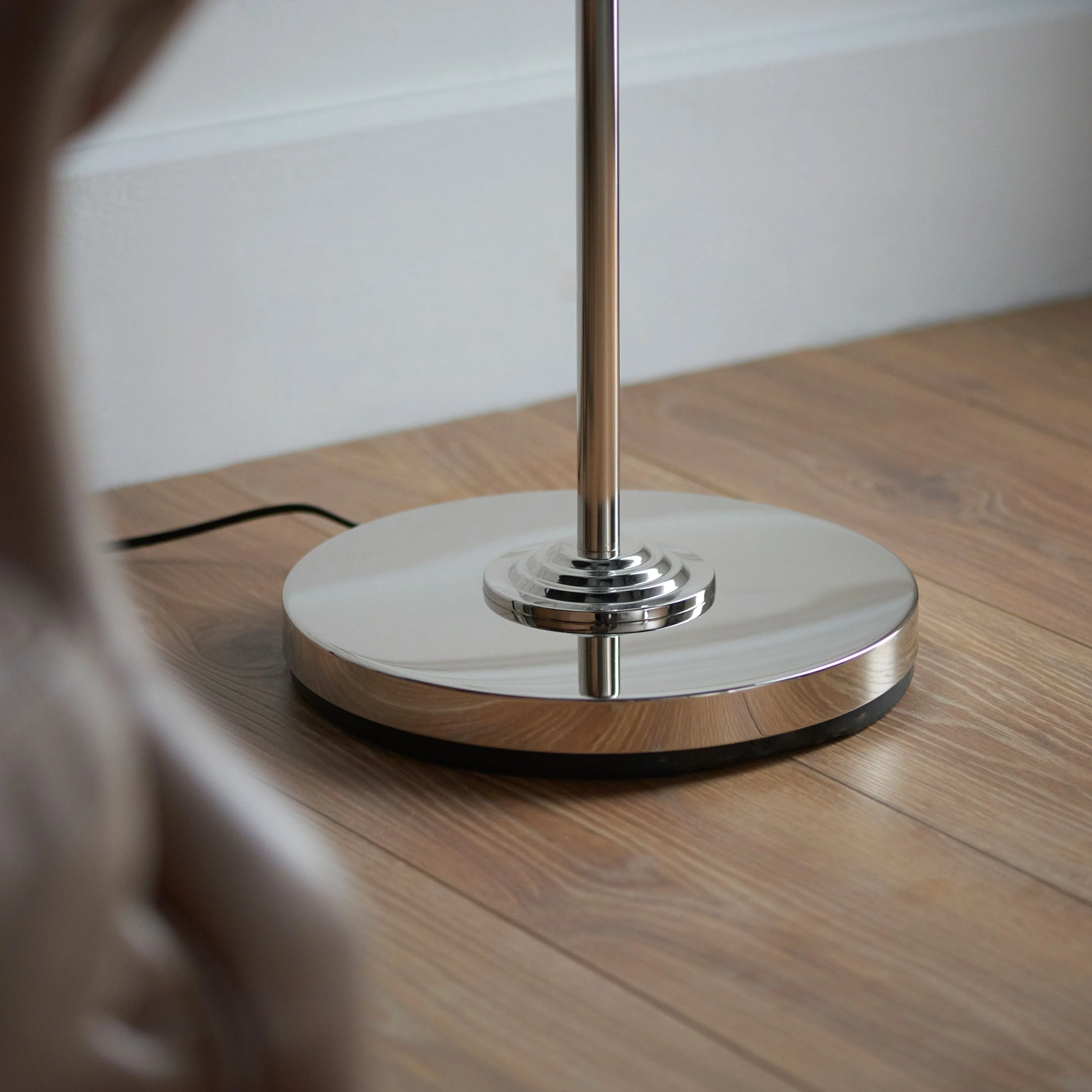 Highclaire Floor Lamp Brushed ChRoman - Image 3
