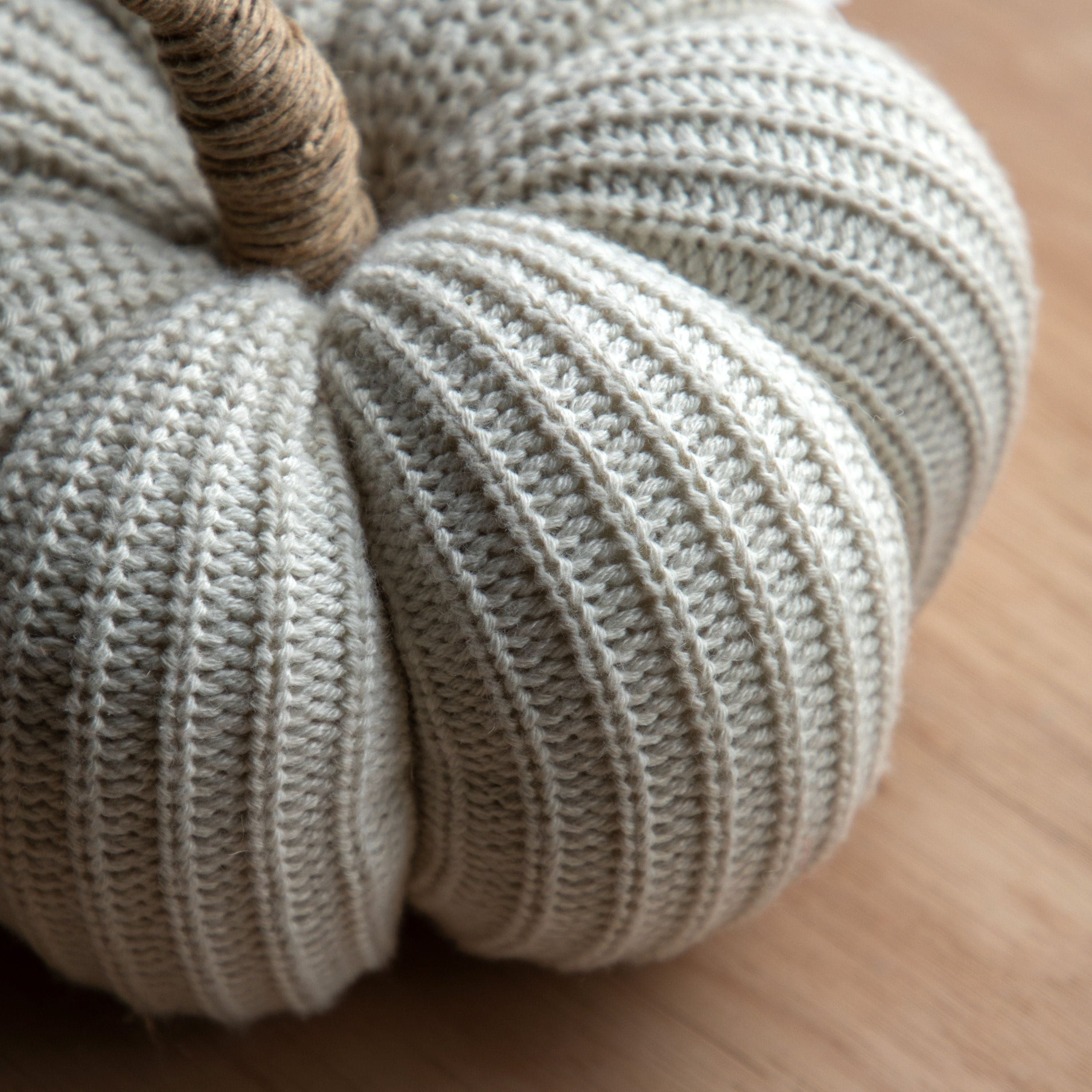 Knitted Pumpkin Cream - Image 3