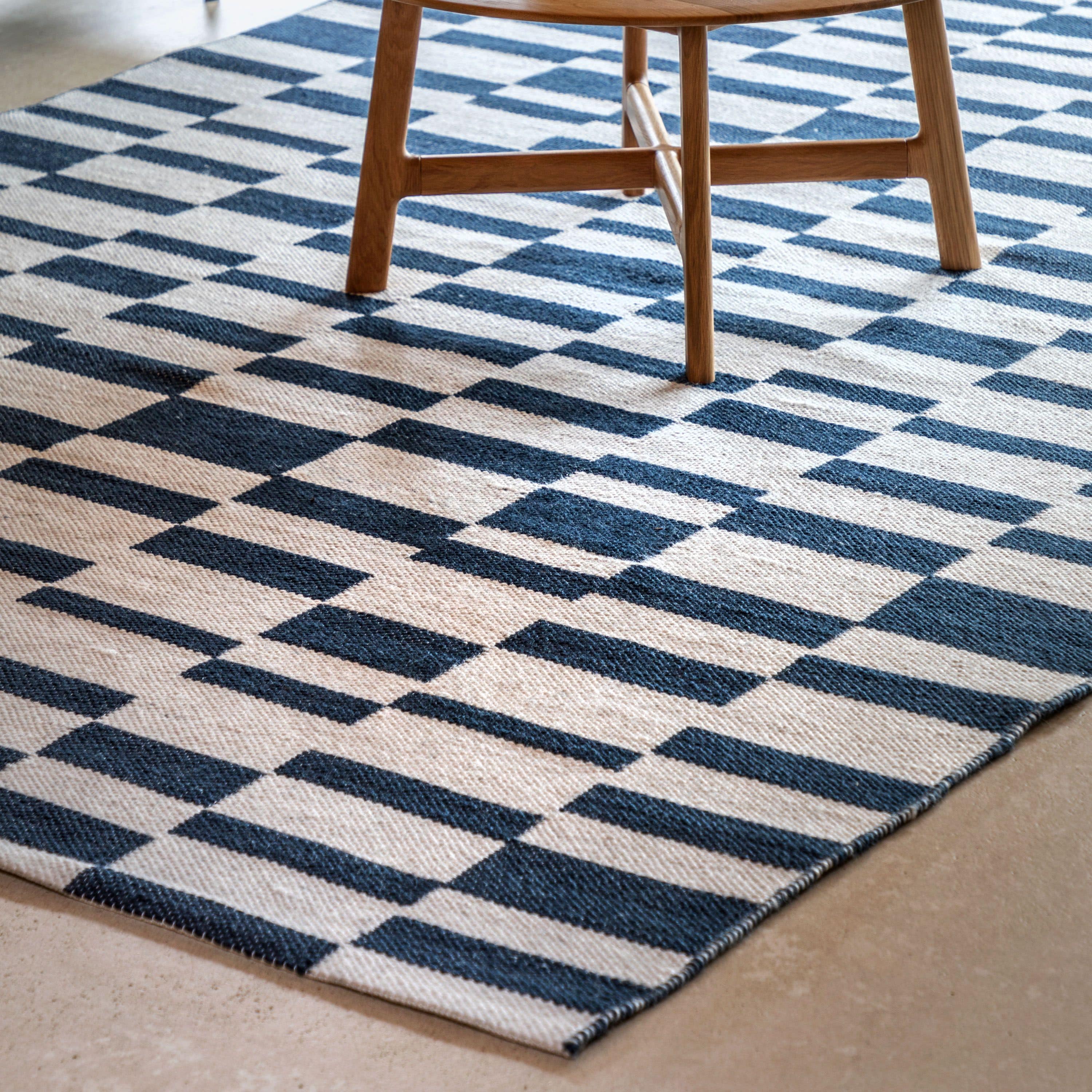 Lara Jacquard Rug Blue Small