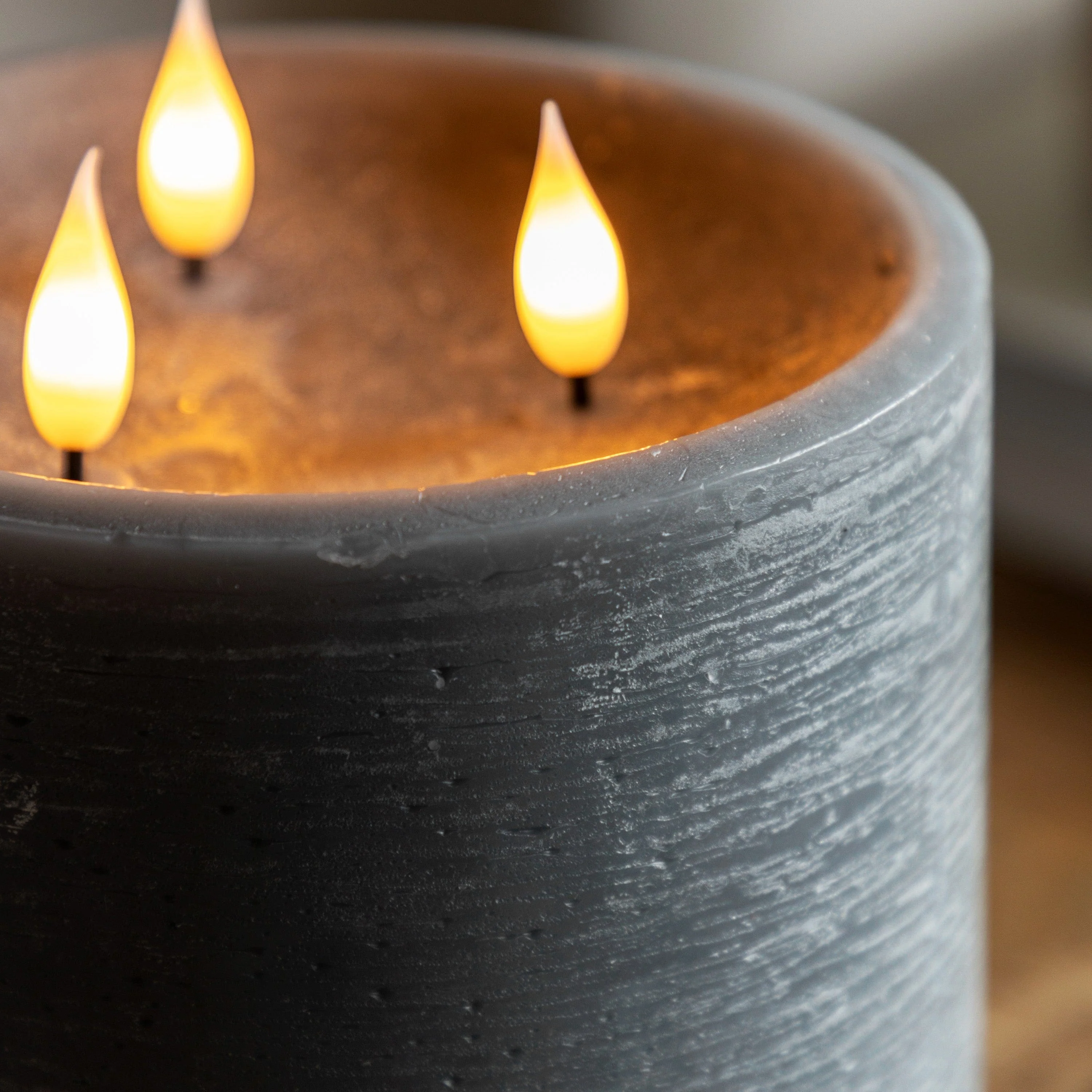 LED 3 Wick Candle Ivory - Image 3