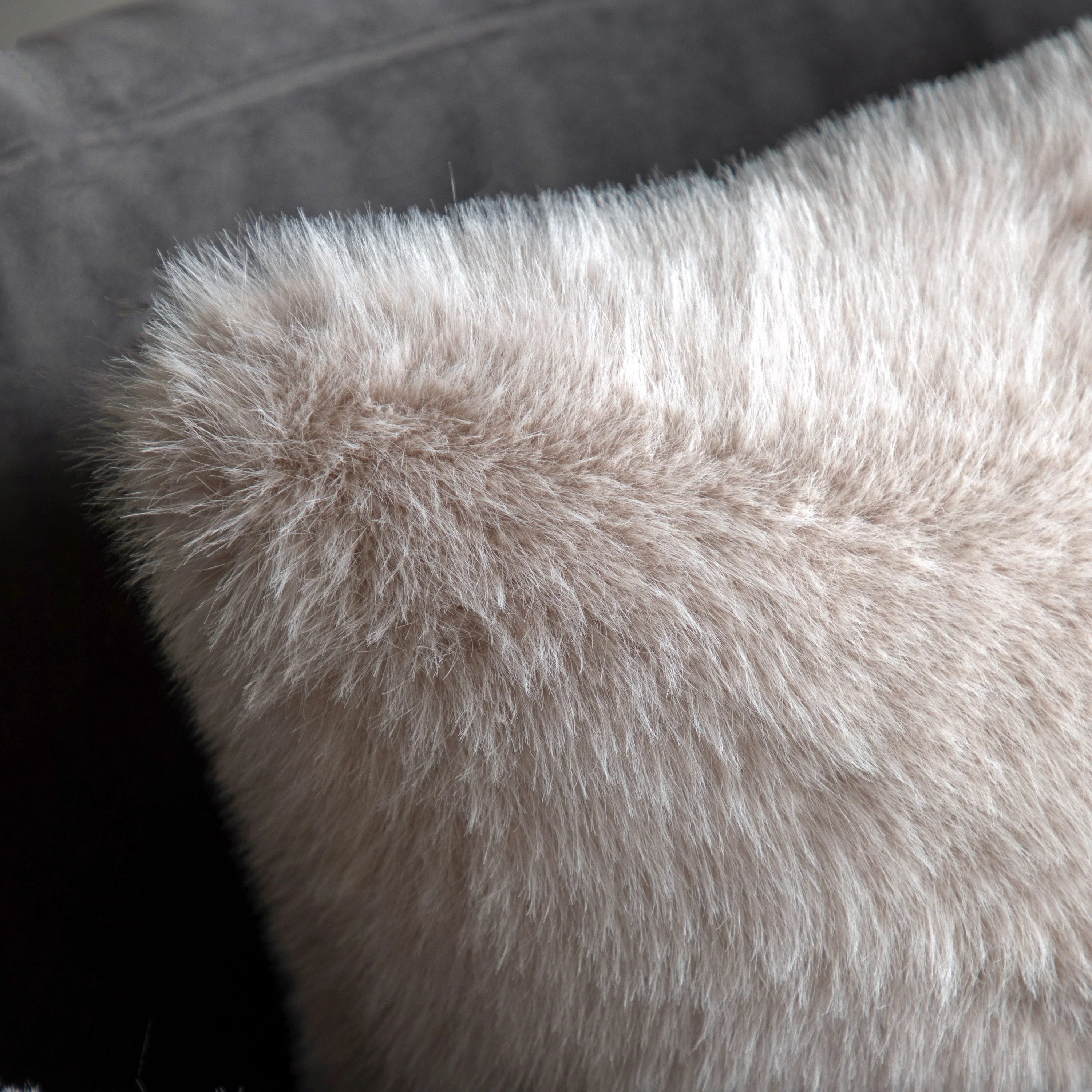 Maple Faux Fur Cushion Oatmeal Rectangle - Image 3