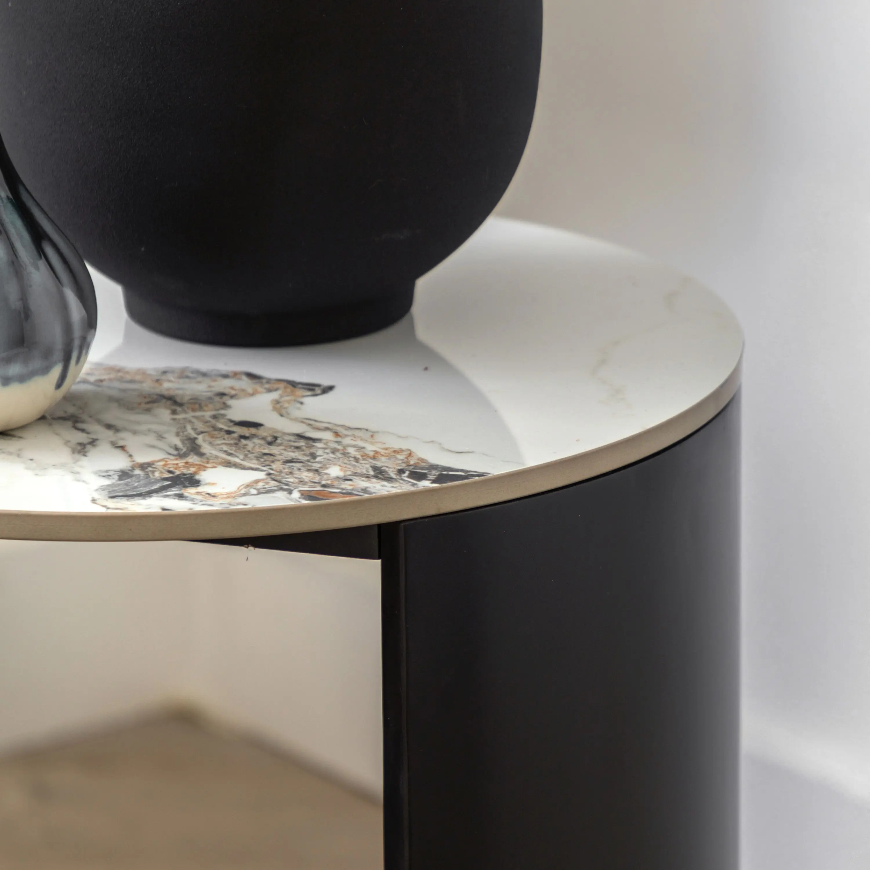 Marzio Side Table - Image 4