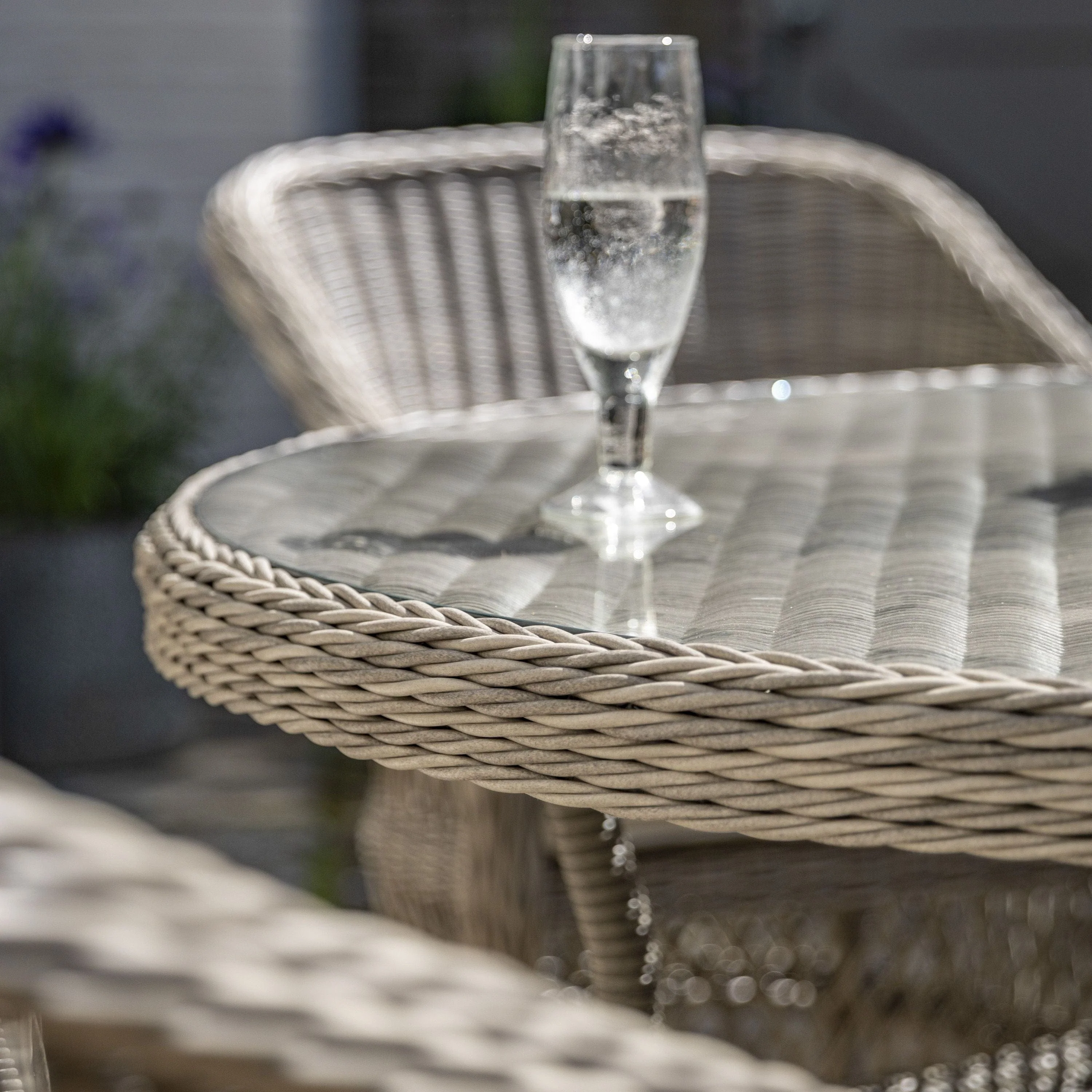 Menton 6 Seater Round Dining Set - Image 3
