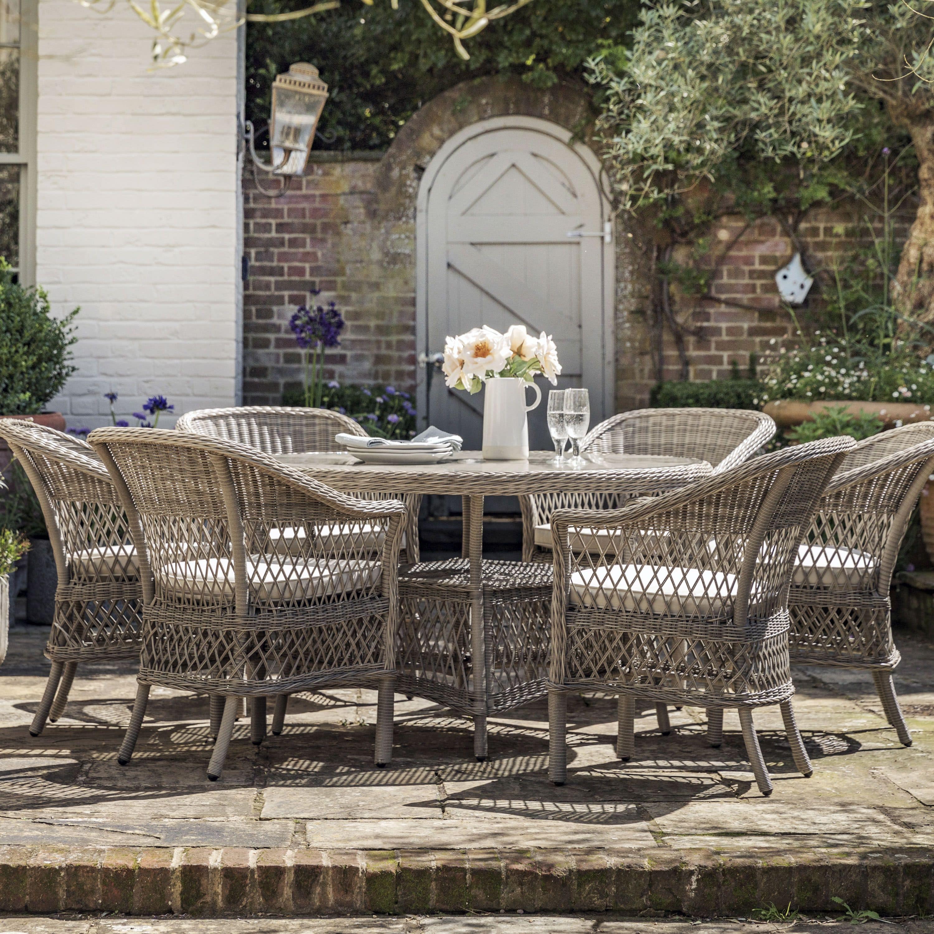 Menton 6 Seater Round Dining Set - Image 6