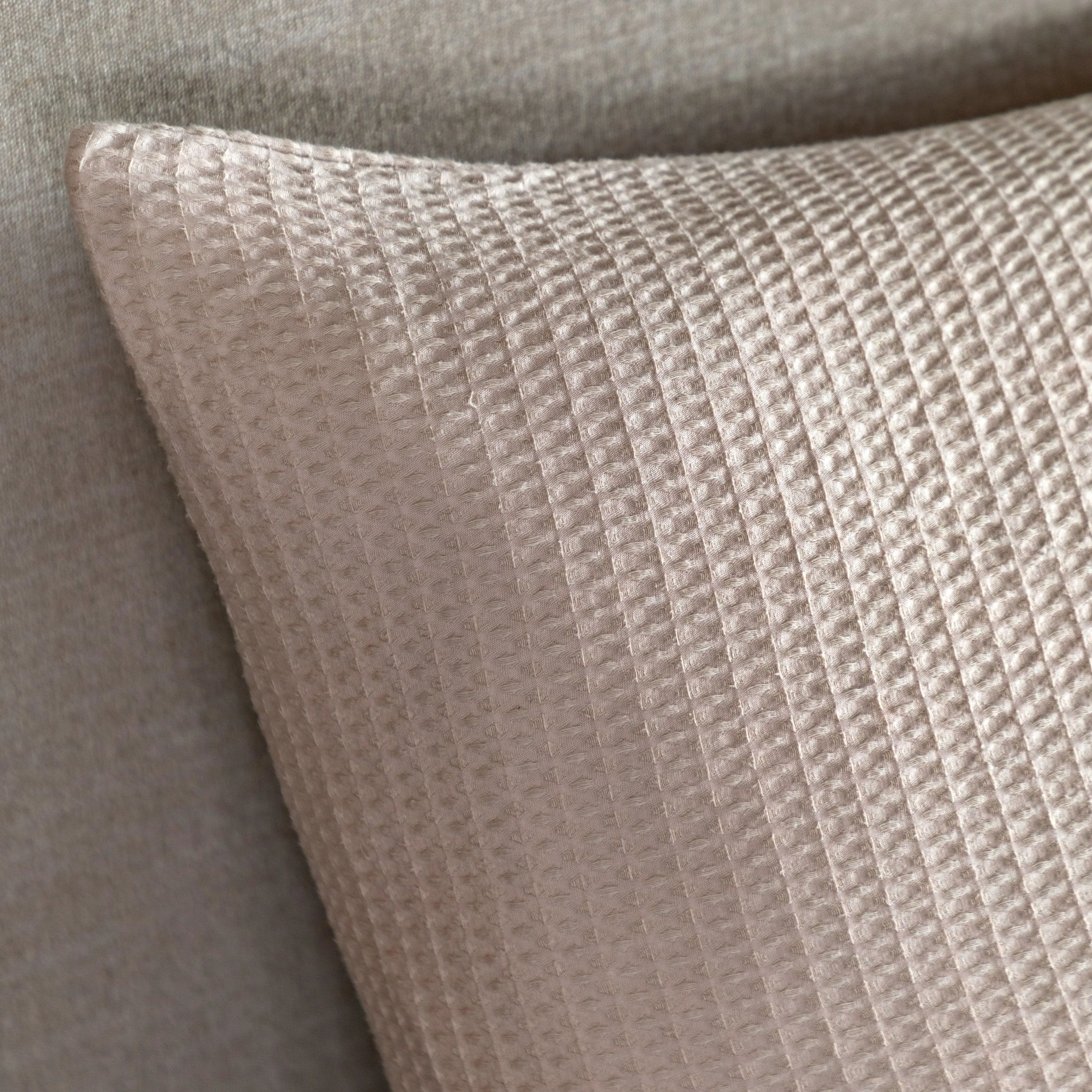 Mira Jacquard Quilt Cover Set Taupe Superking - Image 4