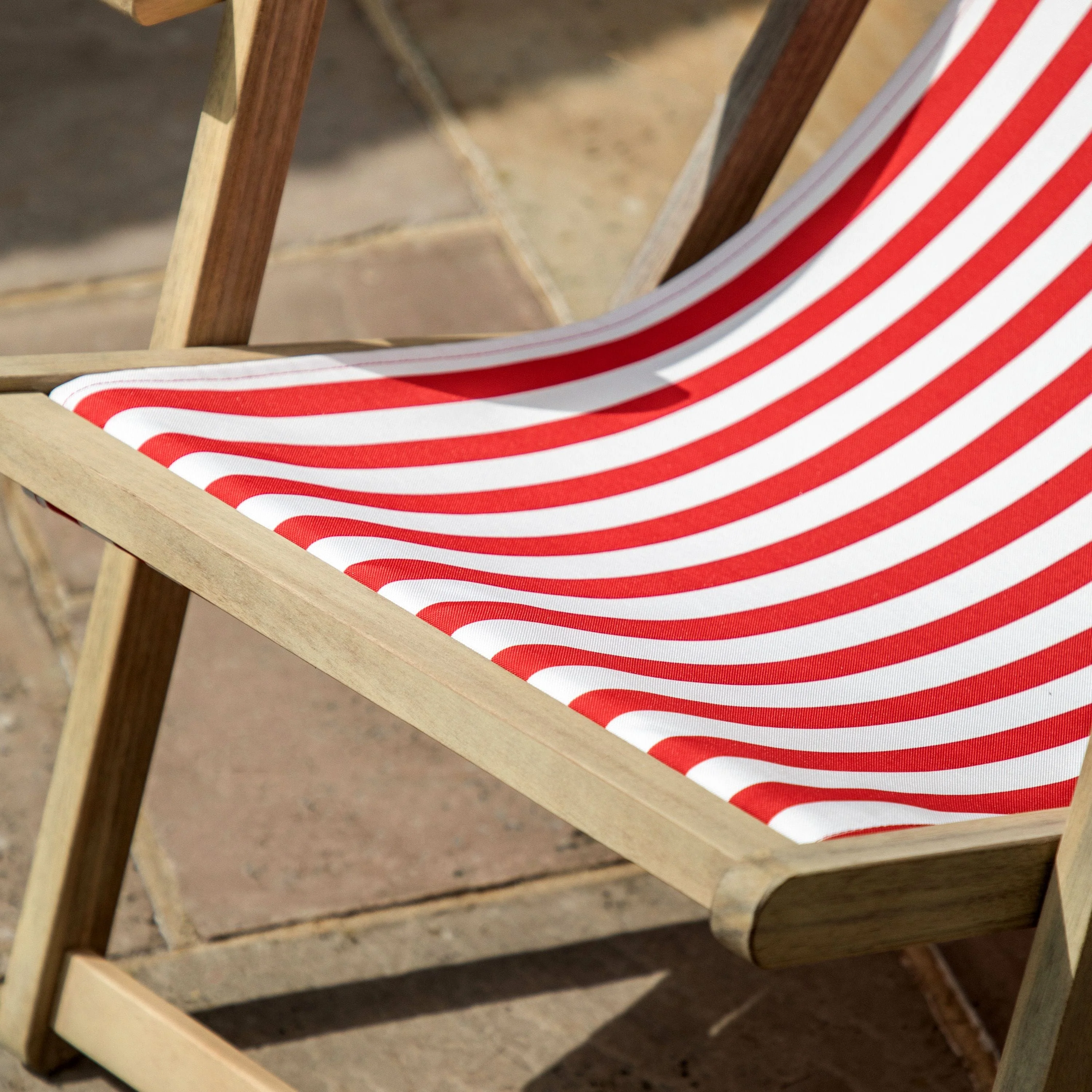 Red Stripe Deck Chair - Image 3