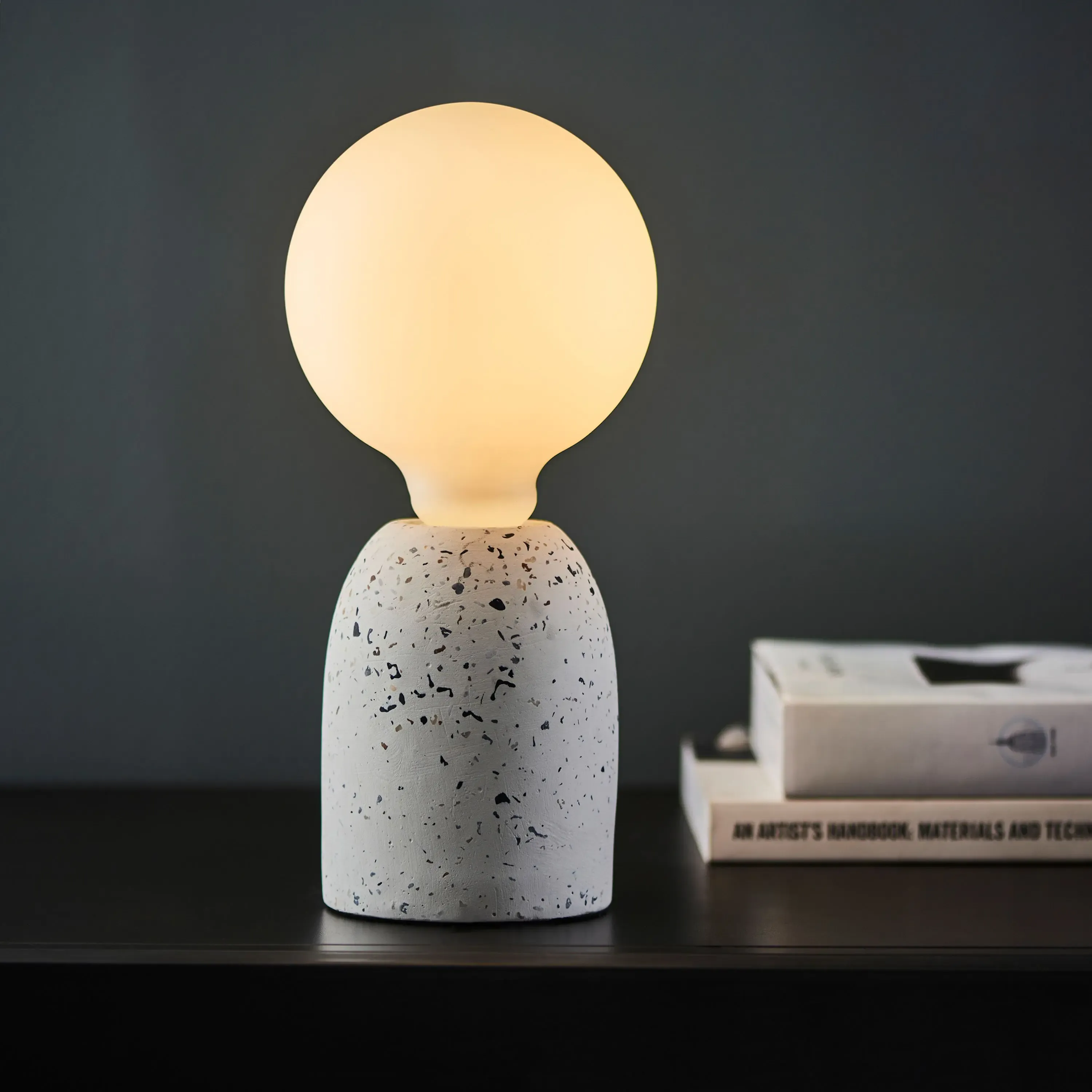 Opaline 12W LED E27 Opal Warm White
