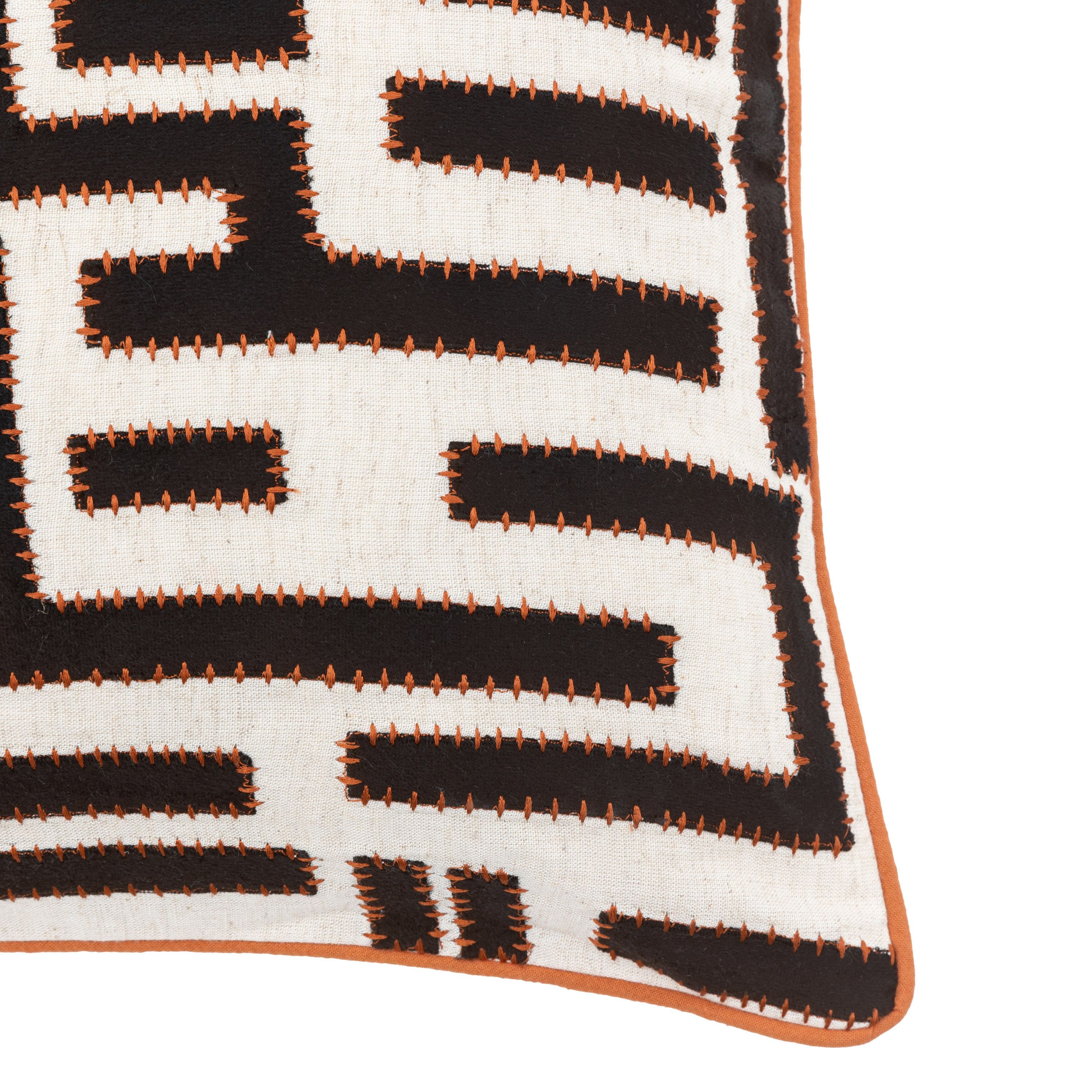 Oskar Applique Cushion Blk & Apricot - Image 7