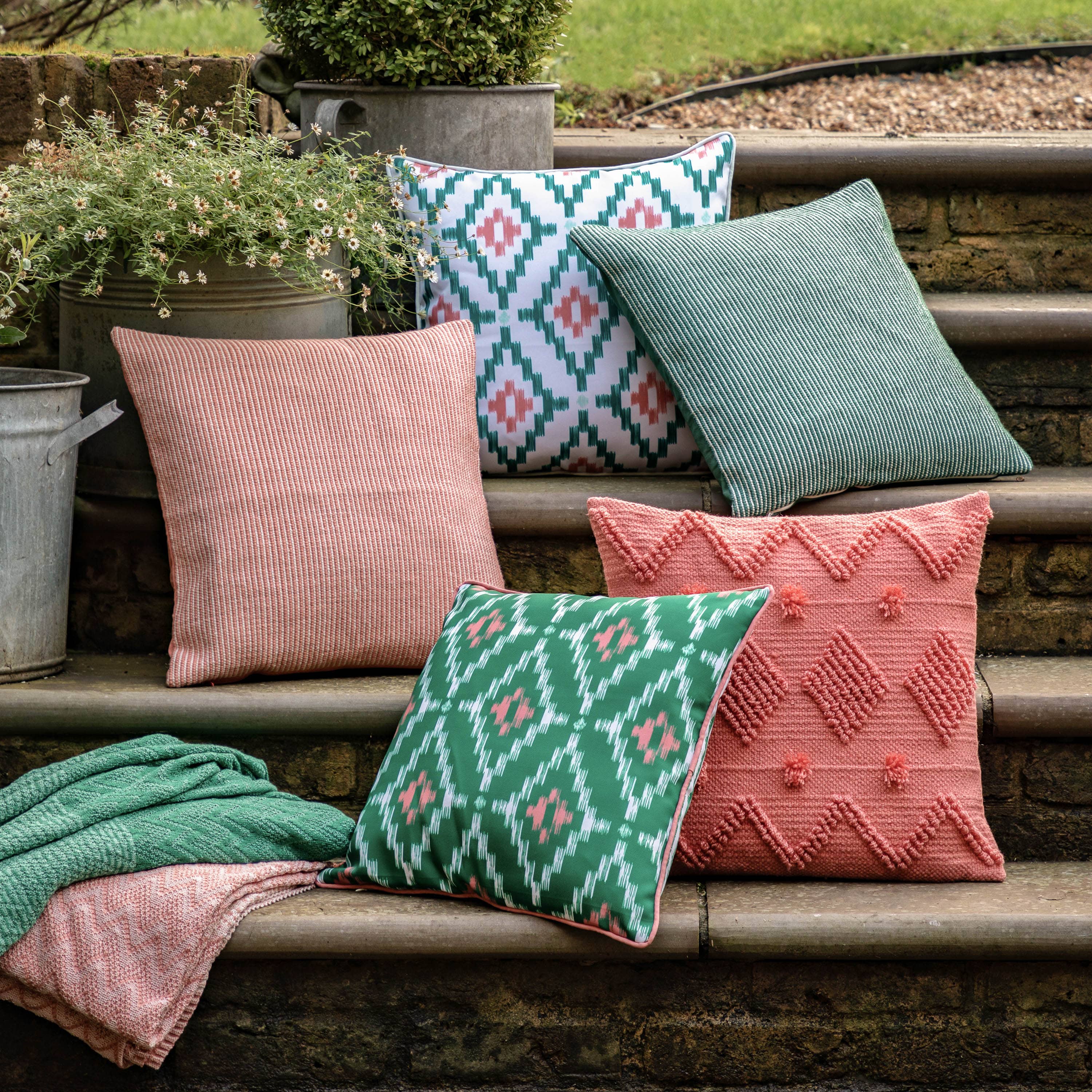 Perth Cushion Apricot - Image 4
