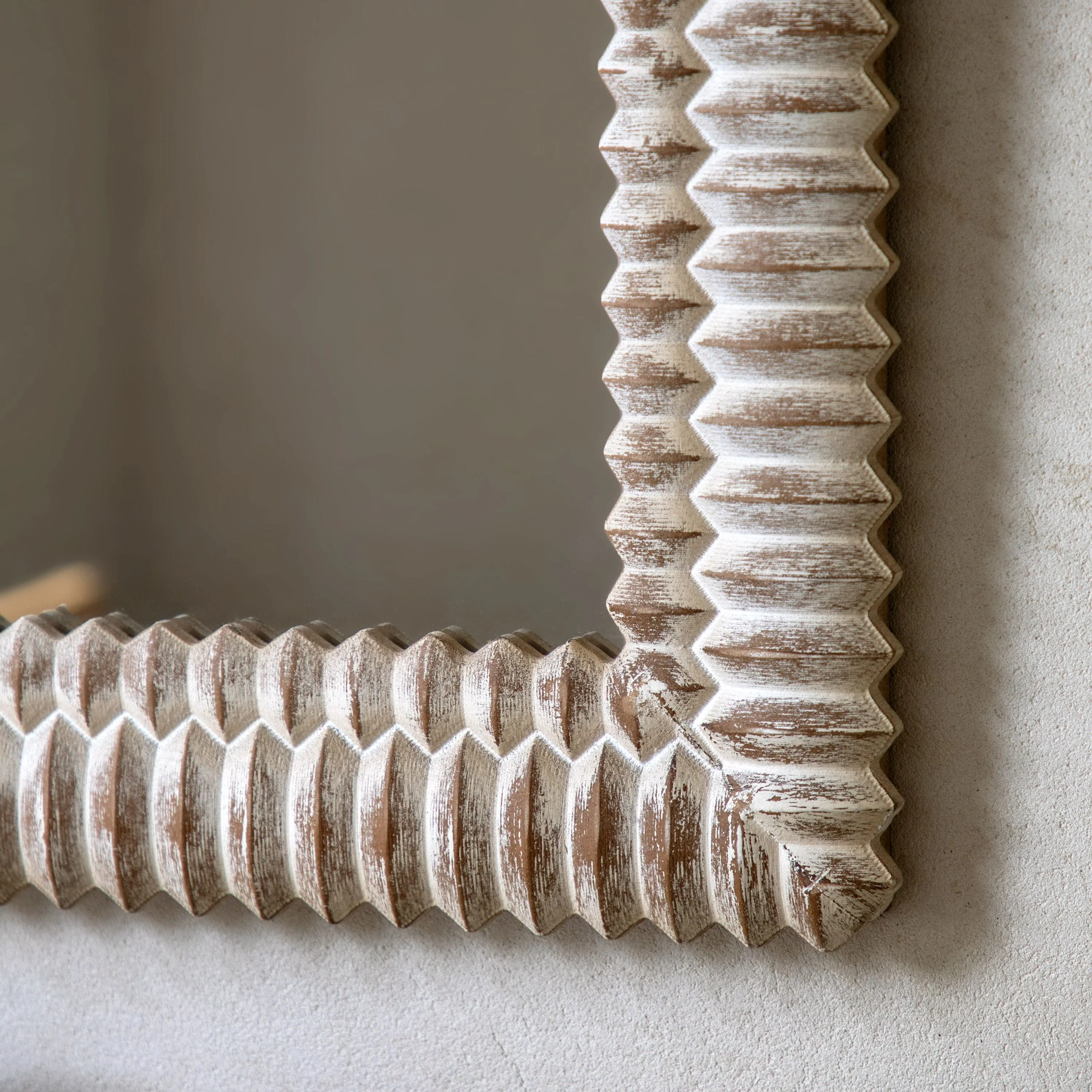 Pimlico Arch Overmantle White Wash - Image 4