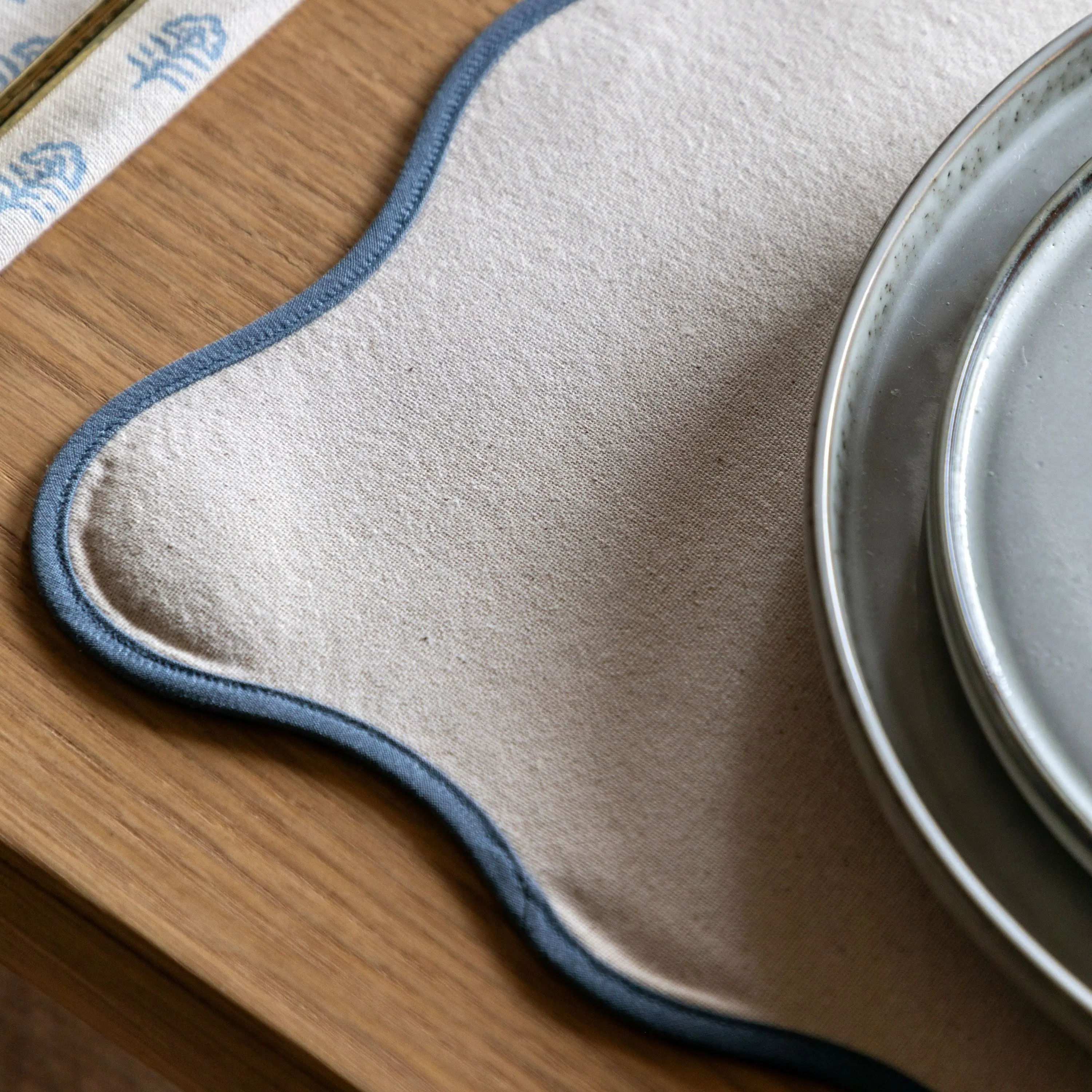 Scallop Edge Placemats Blue 4pk - Image 3