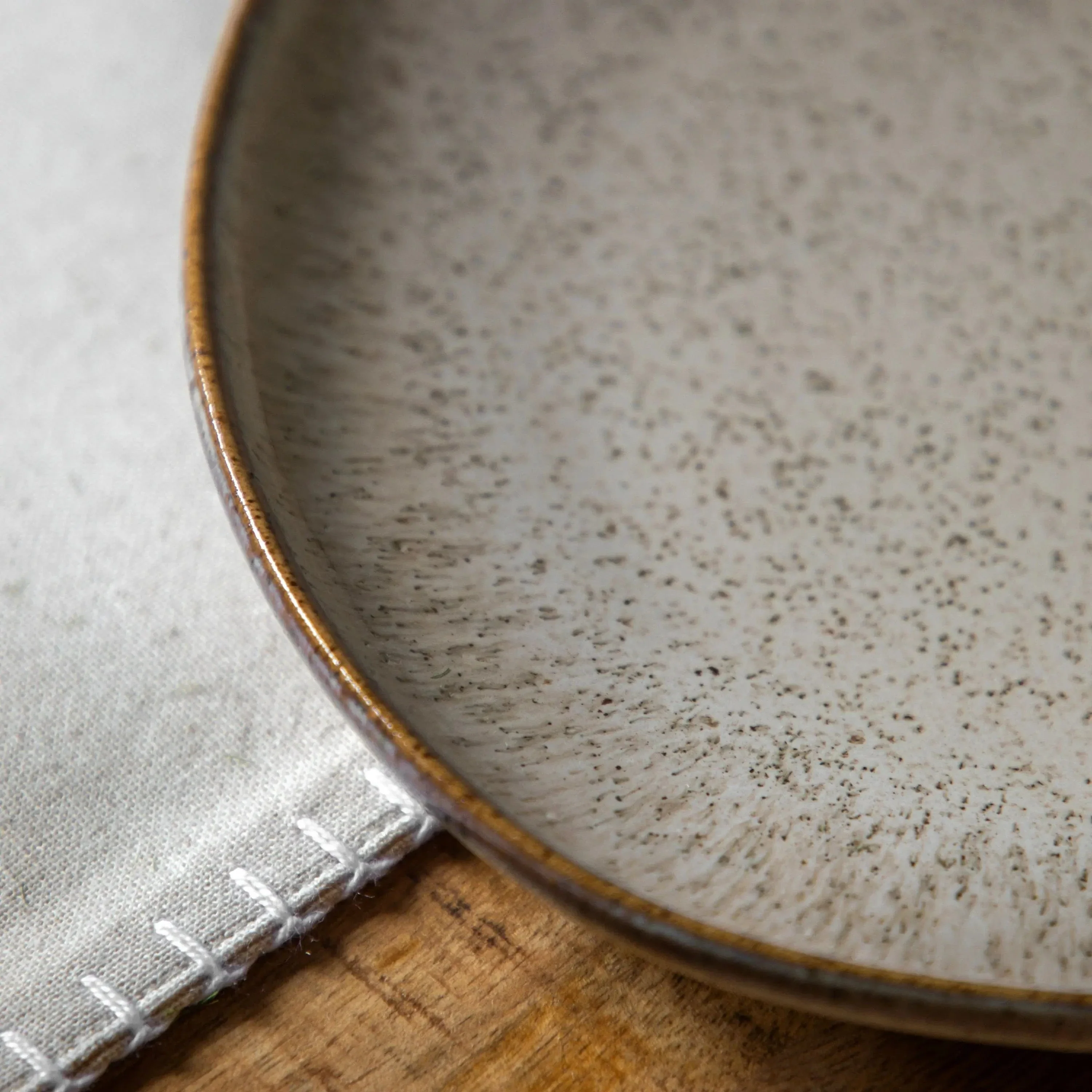 Speckle Glaze Side Plate Oatmeal 4pk - Image 3