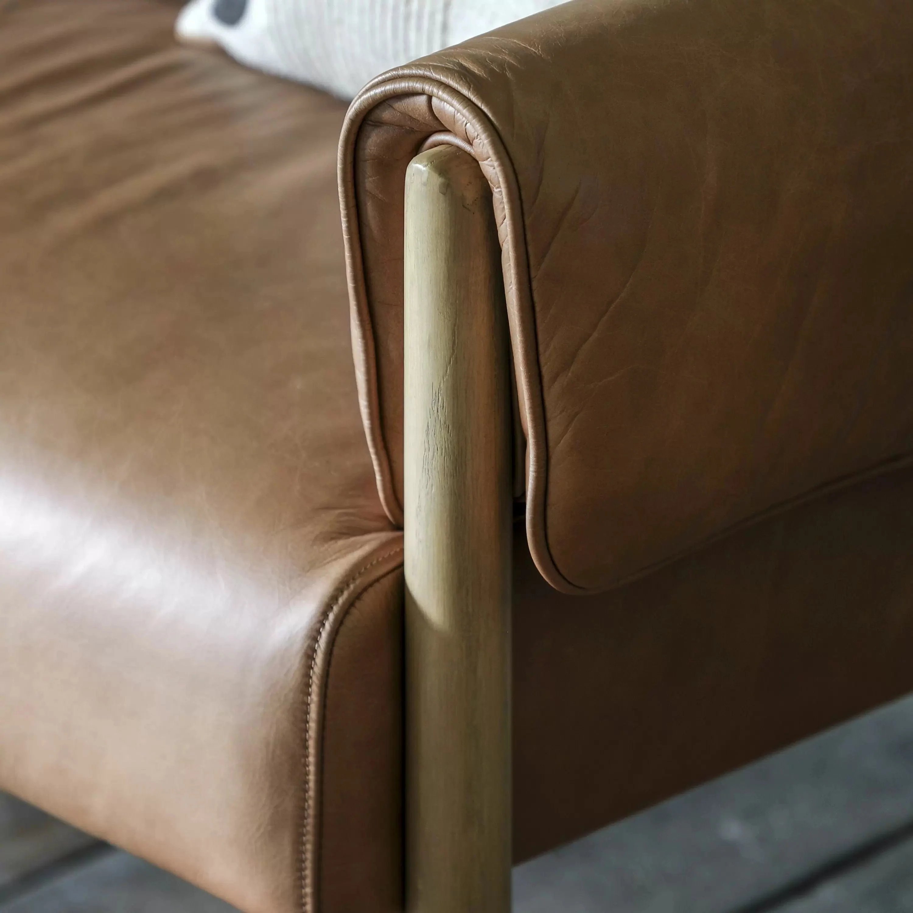 Lindale 2 Seater Sofa Brown Leather - Image 2