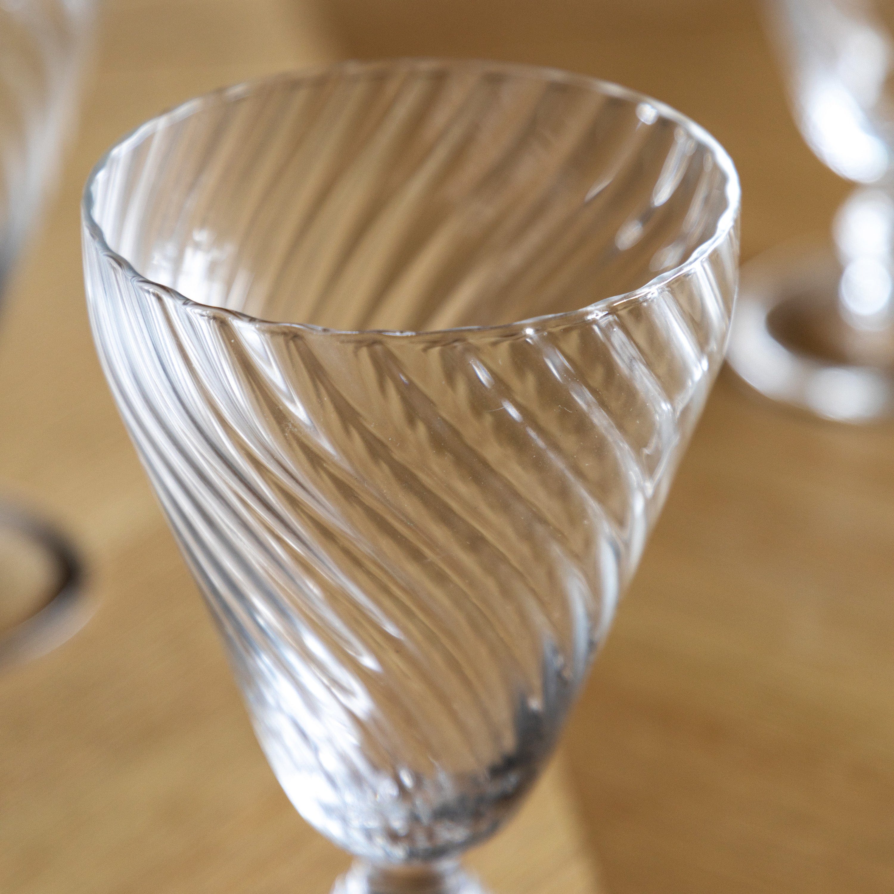 Swirl Wine Glass Smoked Grey 4pk - Image 4