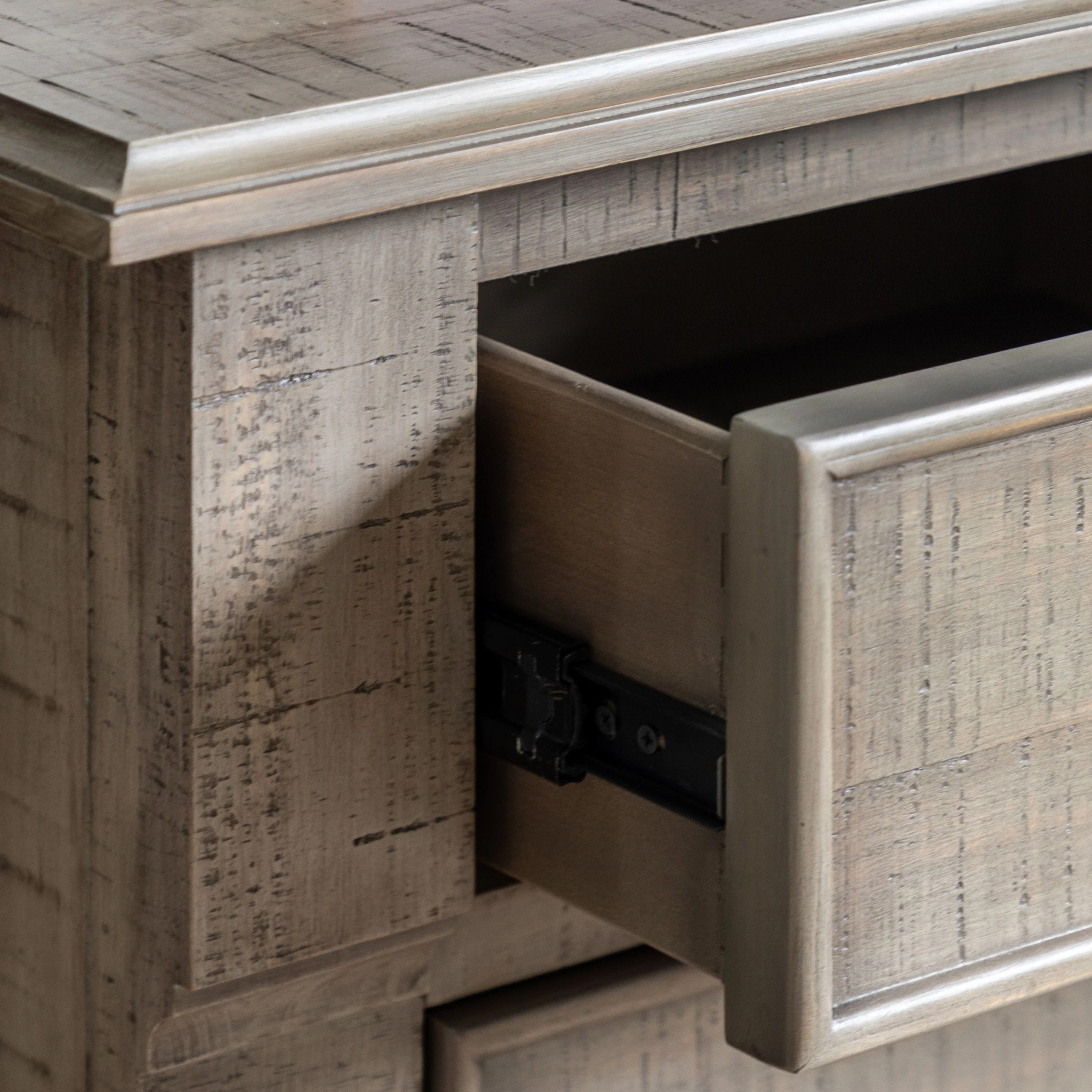 Vanguard 5 Drawer Chest - Image 3