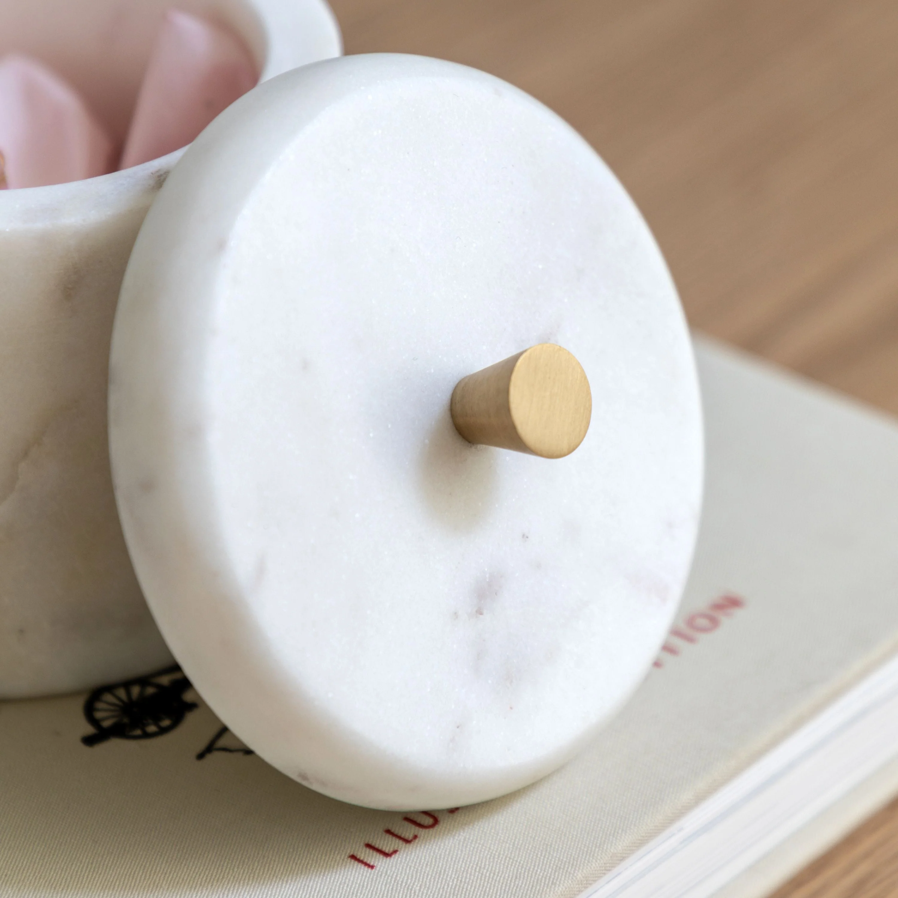 Veta Marble Rounded Box White Small - Image 3
