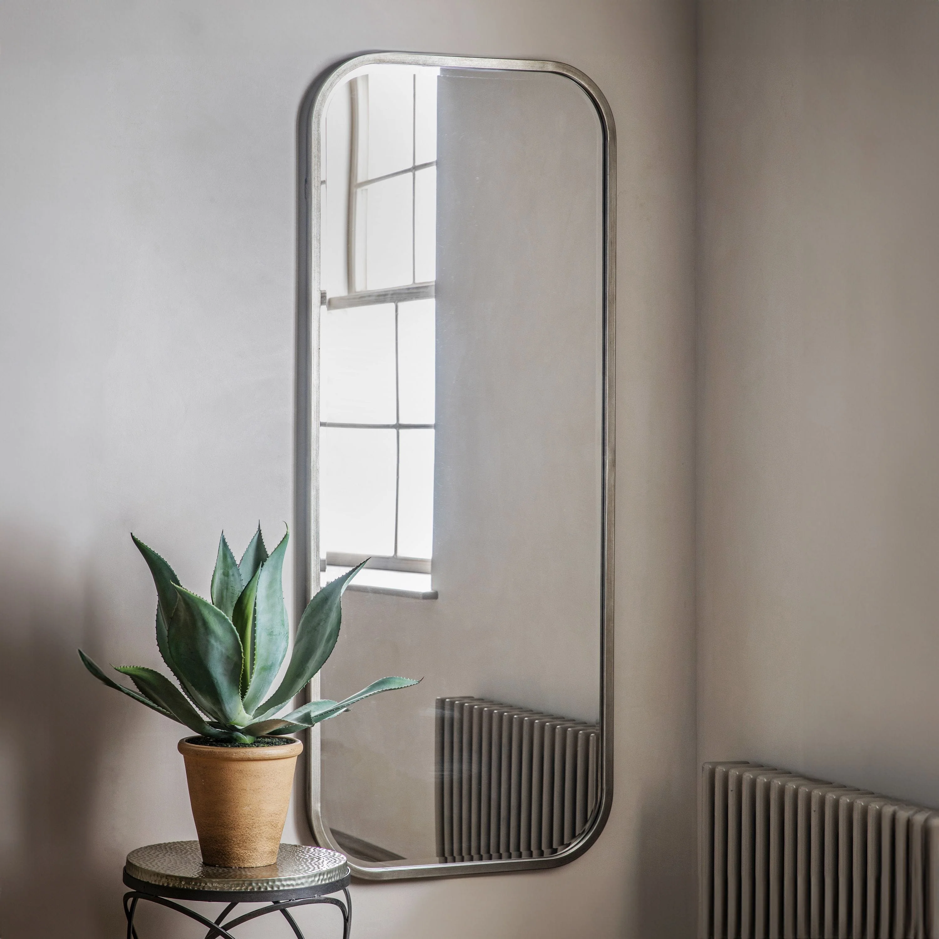Logan Leaner Mirror Distressed Champagne - Image 2