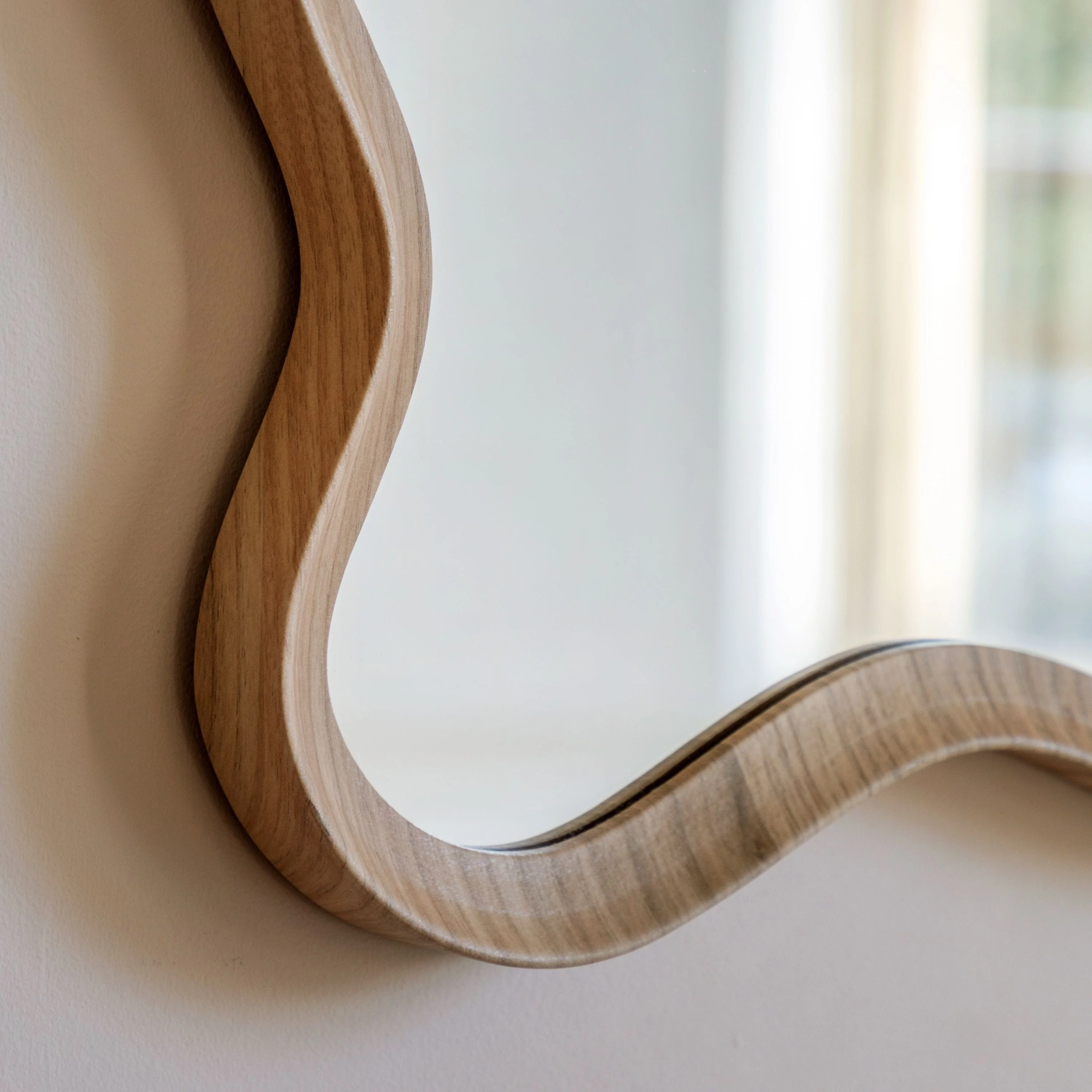 Wiggle Mirror Oak - Image 3