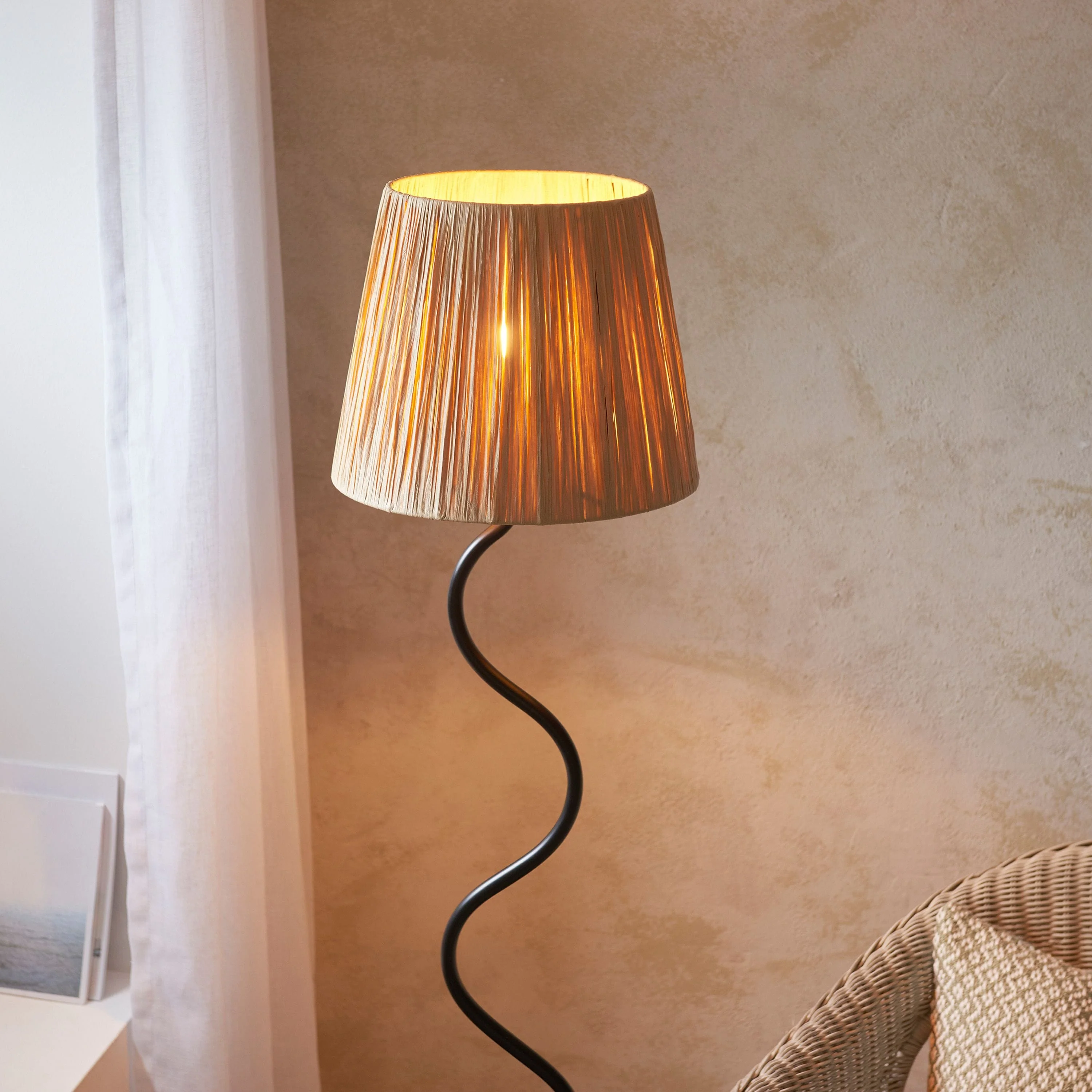 Wrigley 1 Floor Lamp Matt Black - Image 2