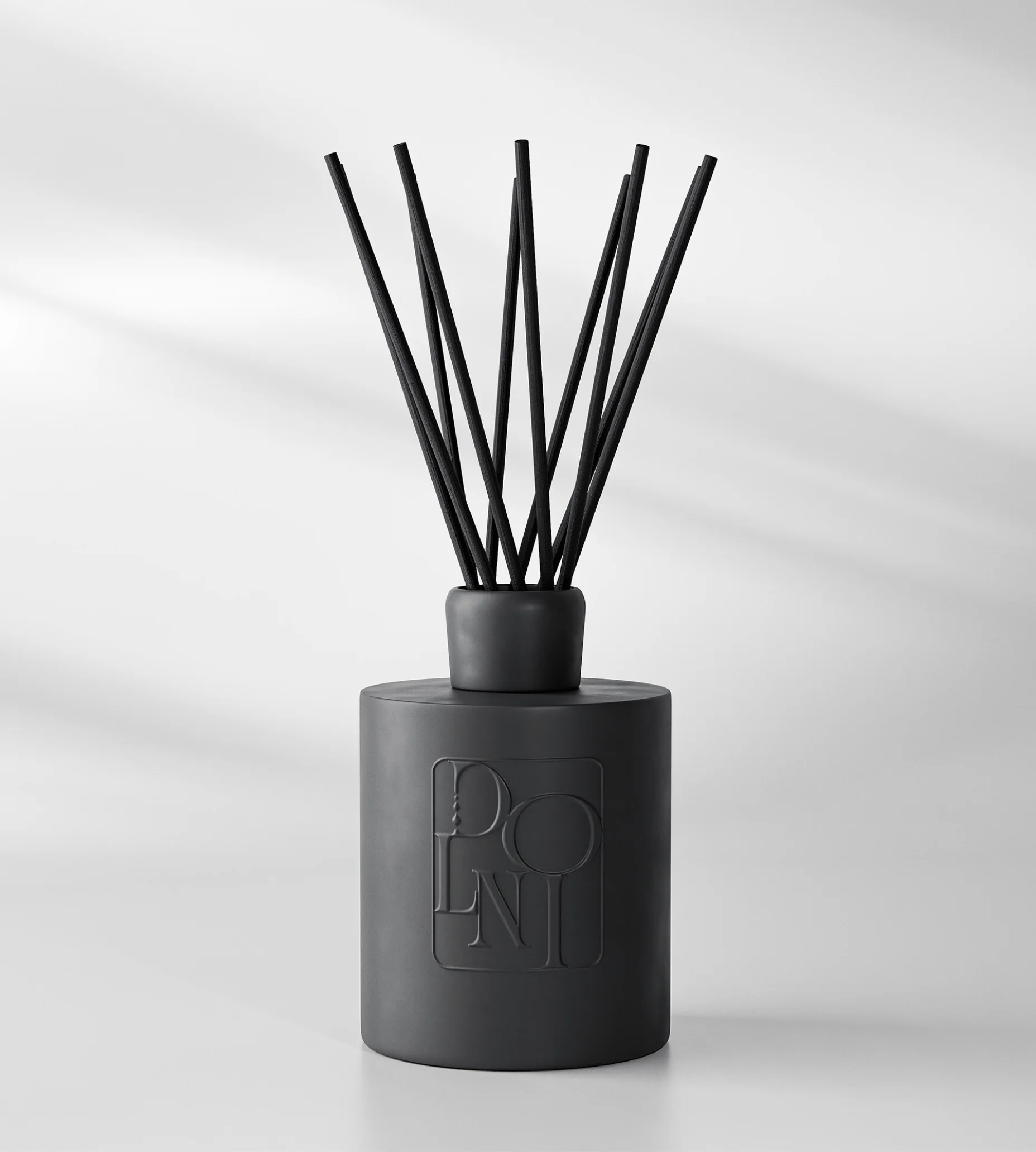 Dolni Extra Large Black Ceramic RodĂ Noir Reed Diffuser - Image 5