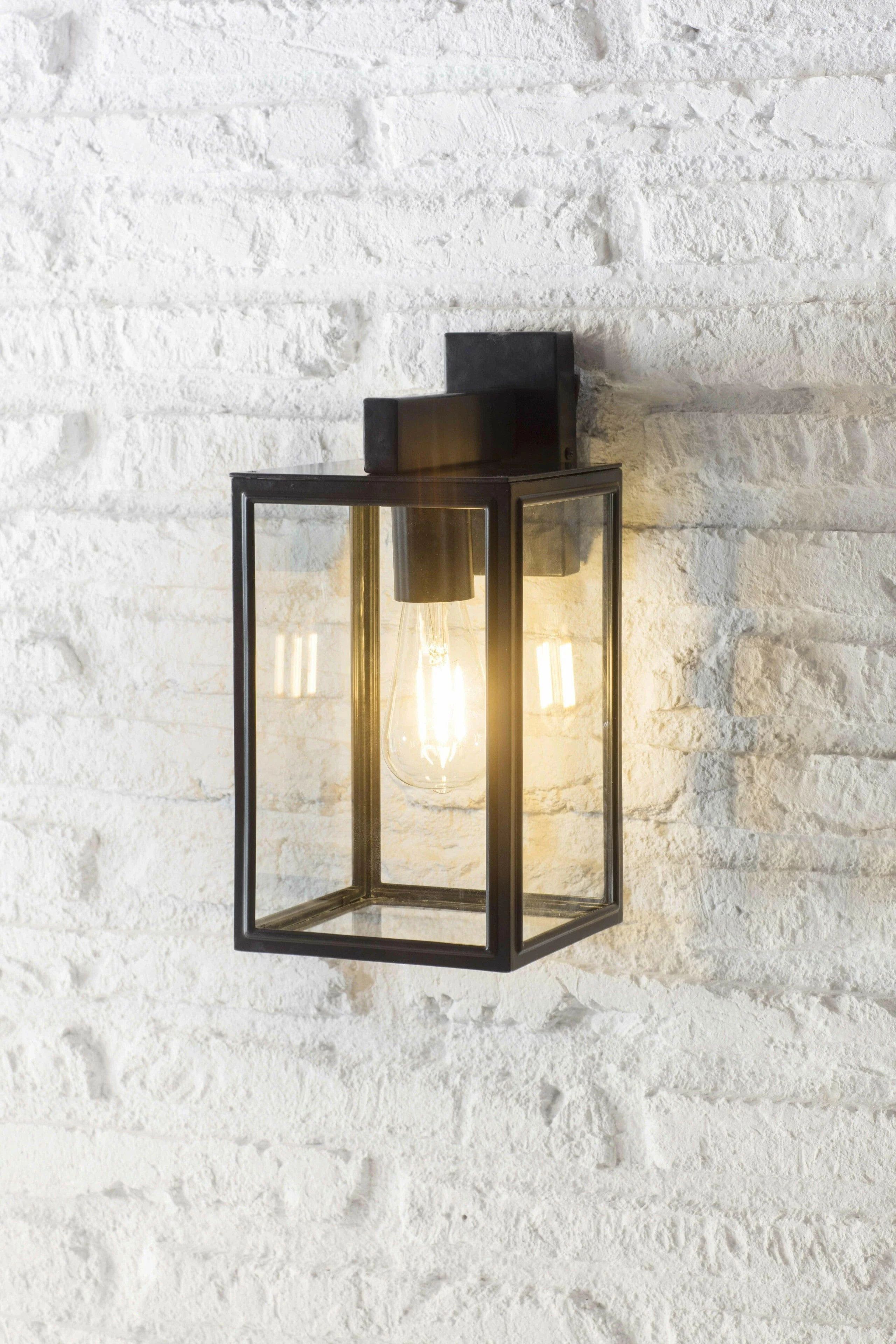 Belgrave Carriage Light - Image 3