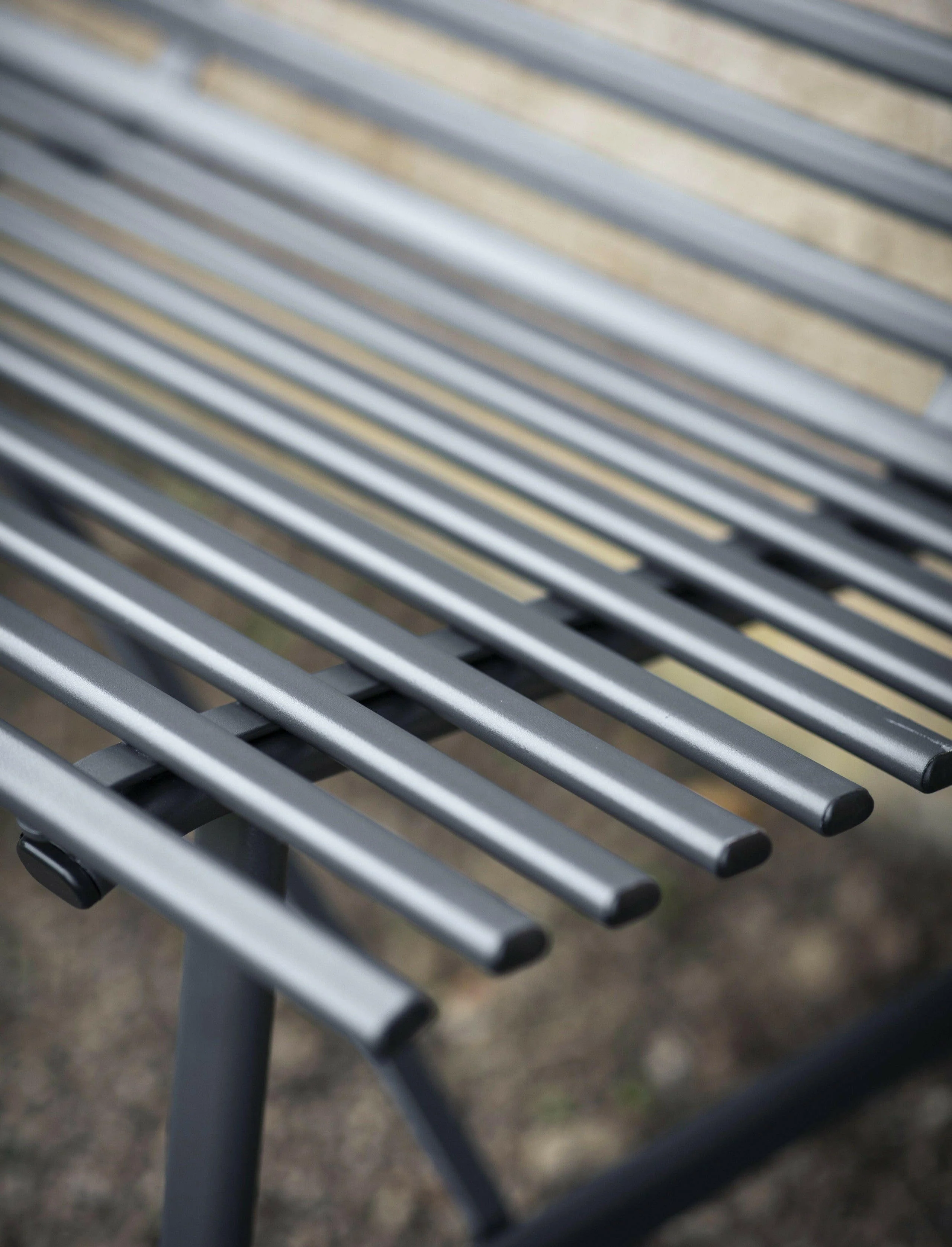Richmond Bench - Carbon - Image 3