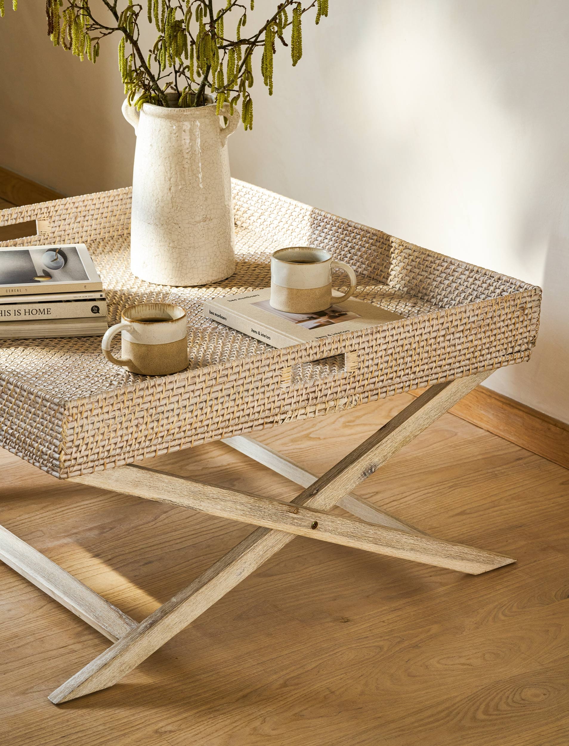 Wittering Rattan Coffee Tray Table with Stand Square - Image 2
