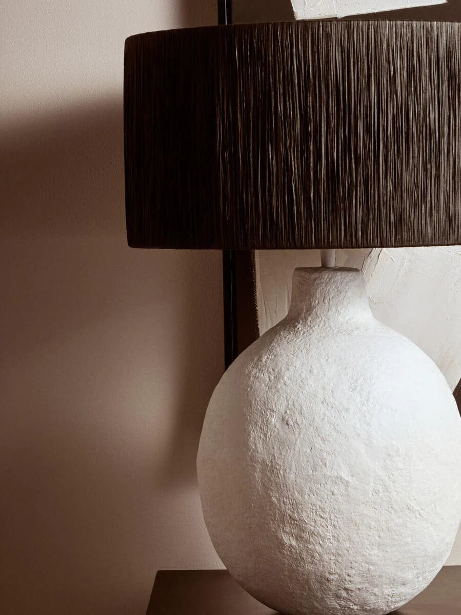 Carta White Papier Mache Table Lamp With Black Raffia Shade - Image 10