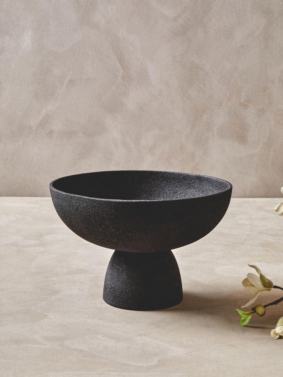 Deriva Large Textured Black Pedestal Bowl - Image 6