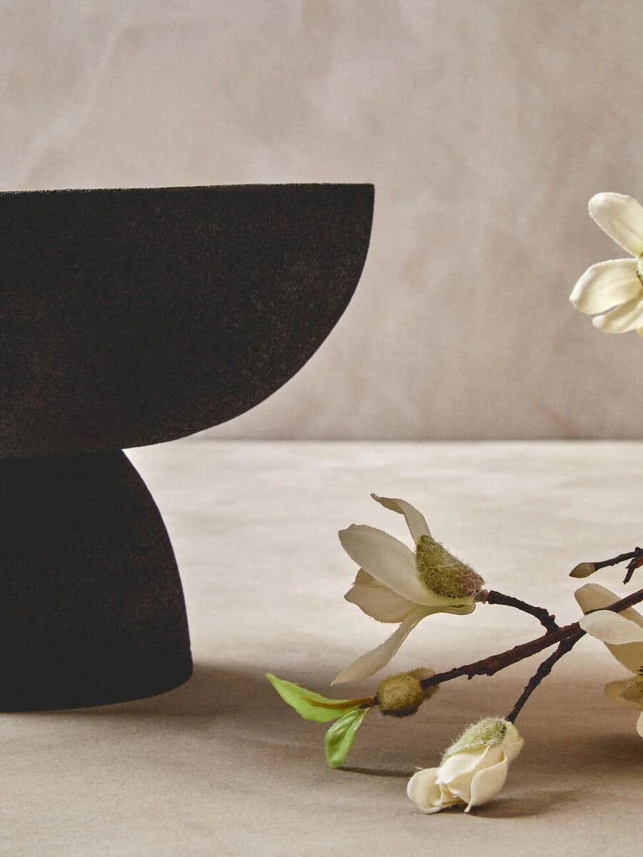 Deriva Large Textured Black Pedestal Bowl - Image 9