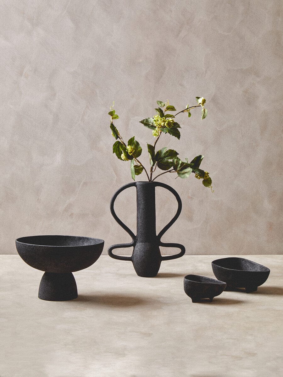 Deriva Large Textured Black Vase - Image 12