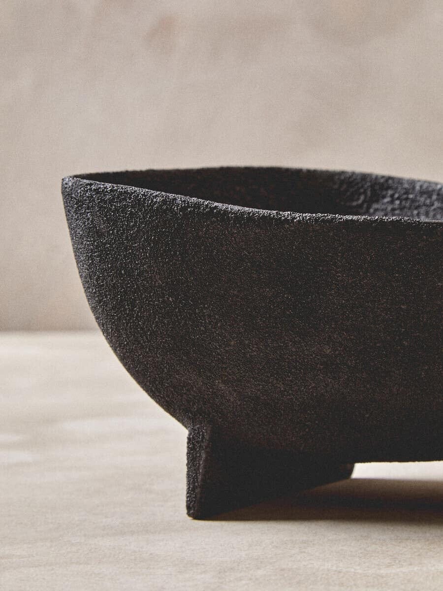 Deriva Set of Two Textured Black Bowls - Image 12