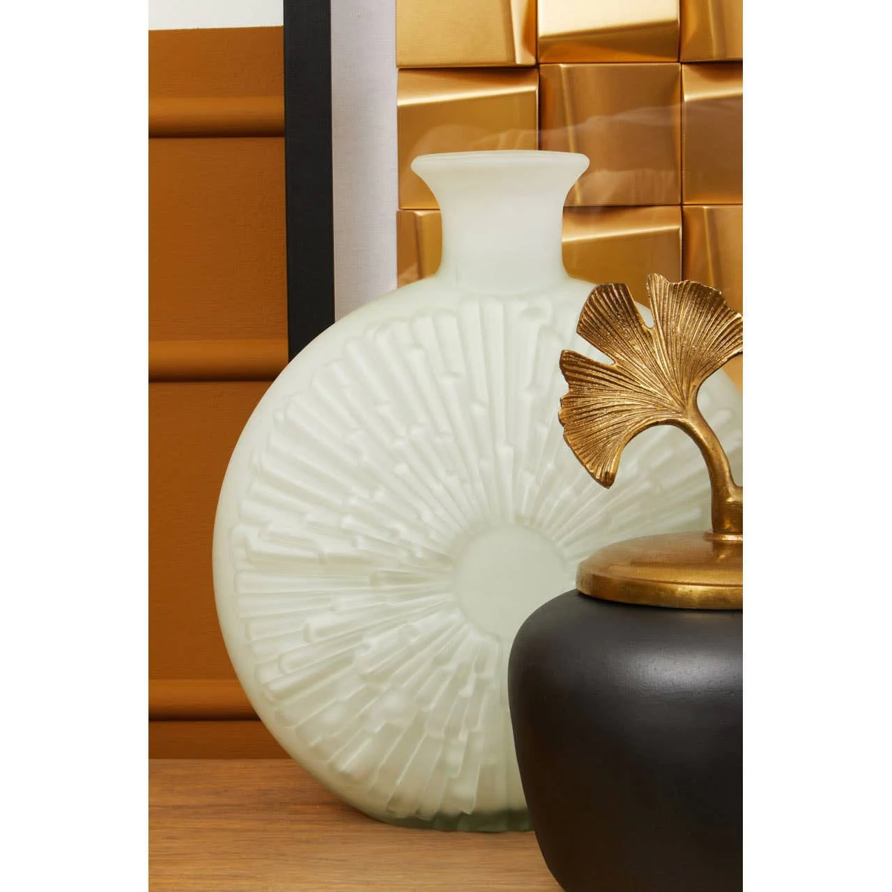 Hadia Matte White Glass Vase - Image 6