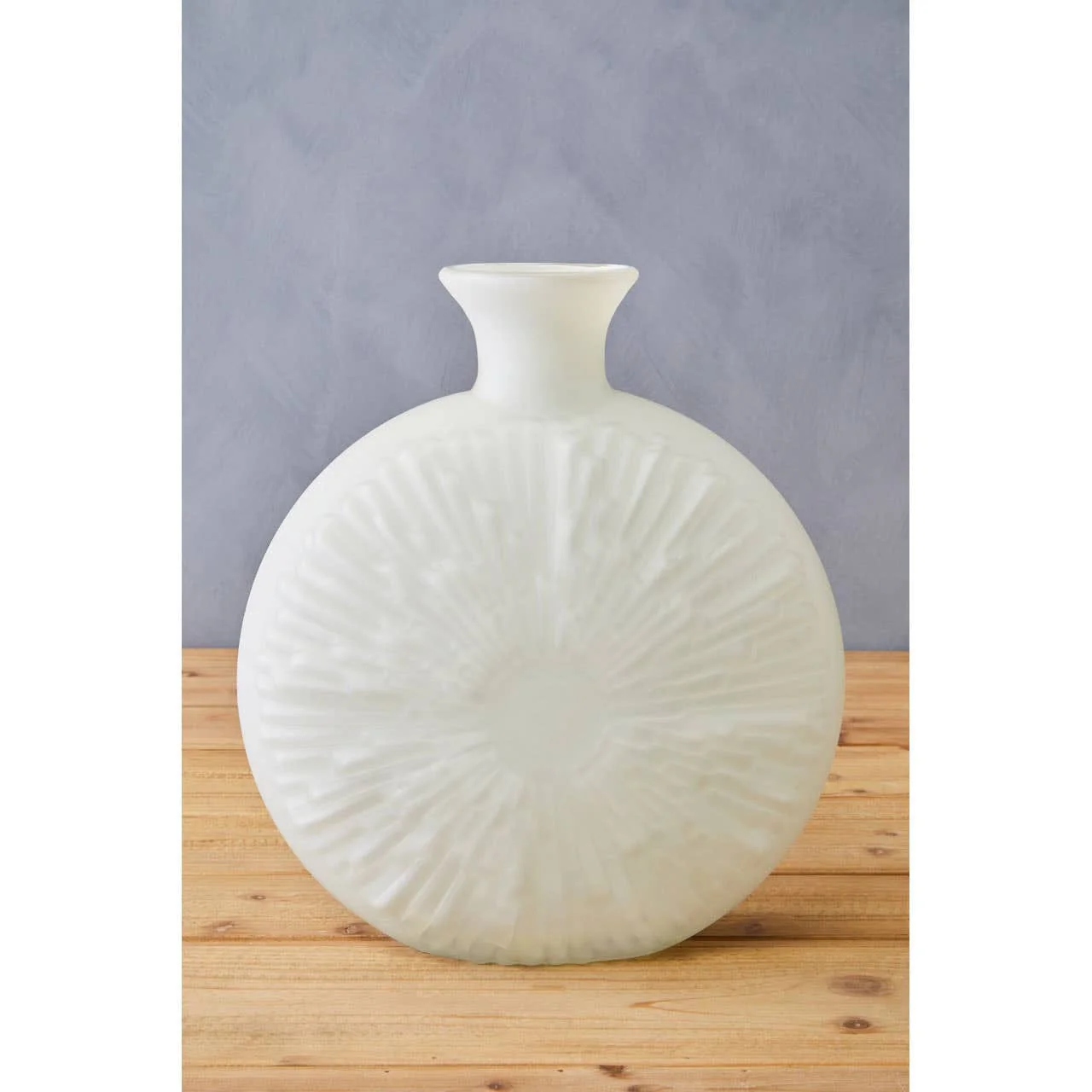 Hadia Matte White Glass Vase - Image 8