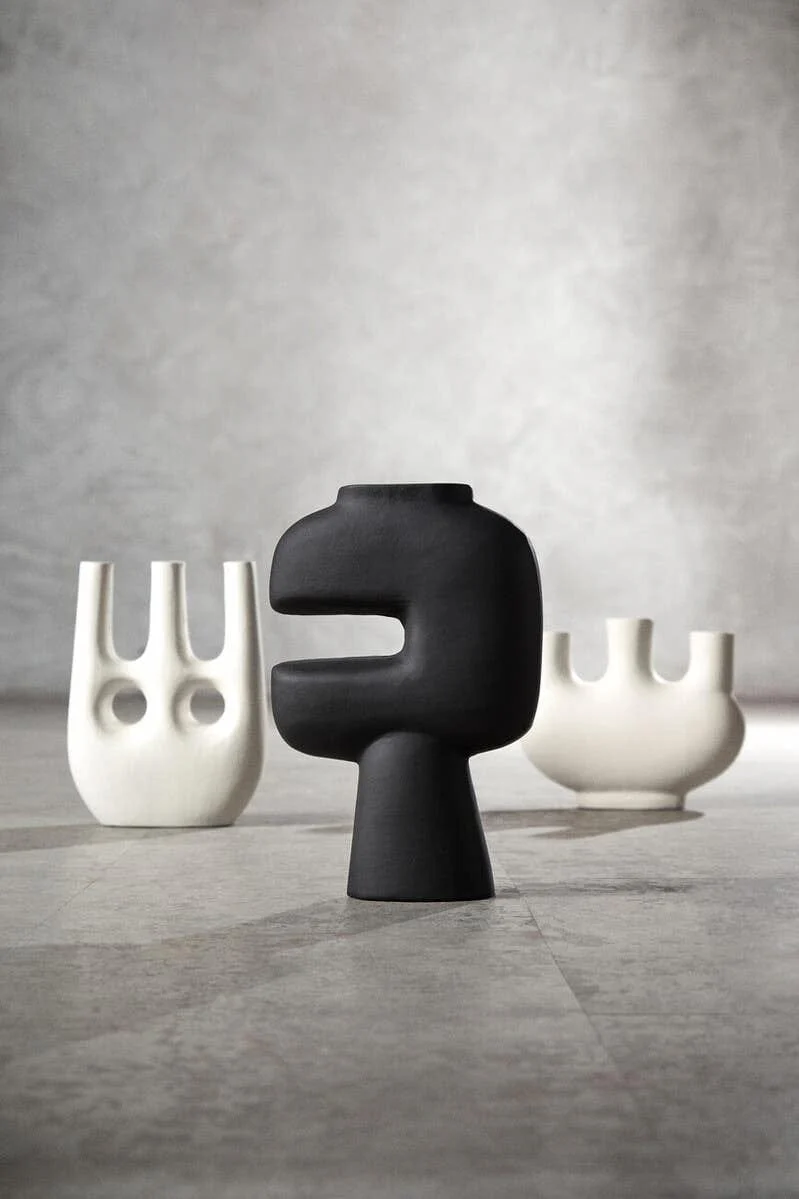 Hapax Small Cream Vase - Image 9