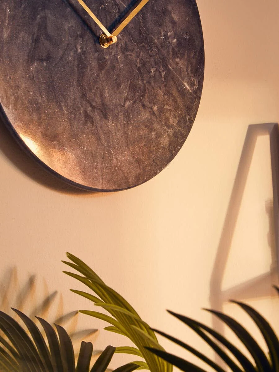 Lamonte 30cm Dia Black Marble Wall Clock - Image 4