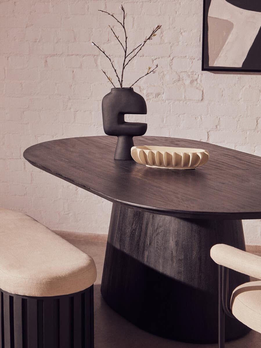 Perdoba Mango Wood Oval Dining Table in Black Finish - Image 12