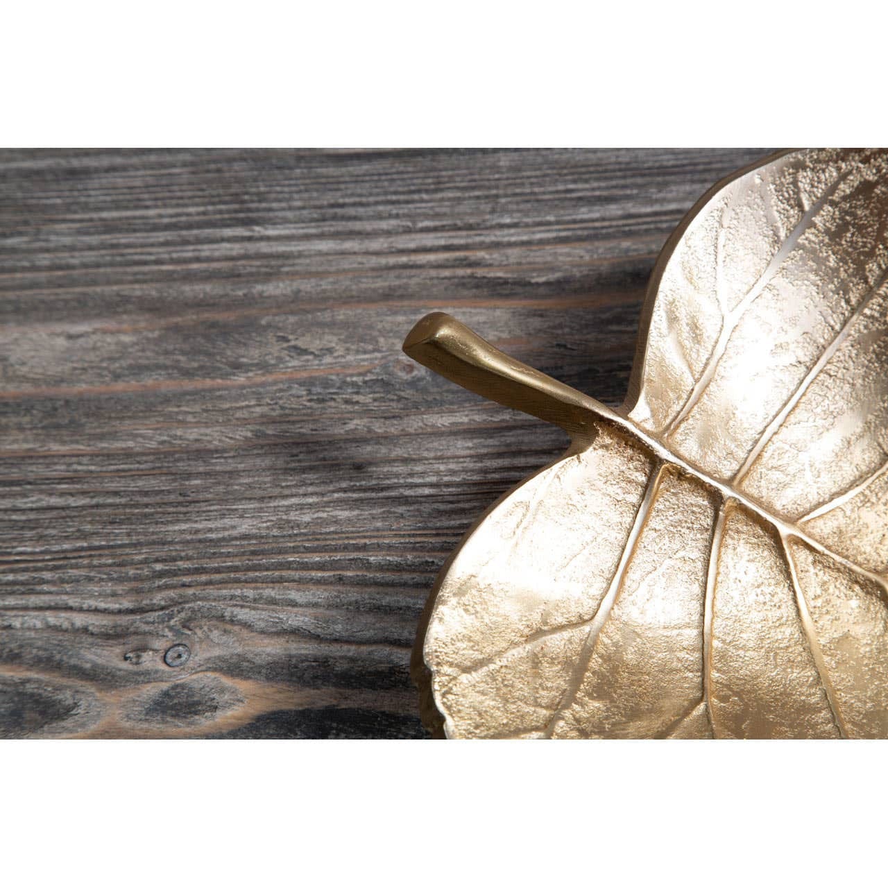 Prato Gold Finish Leaf Dish - Image 8