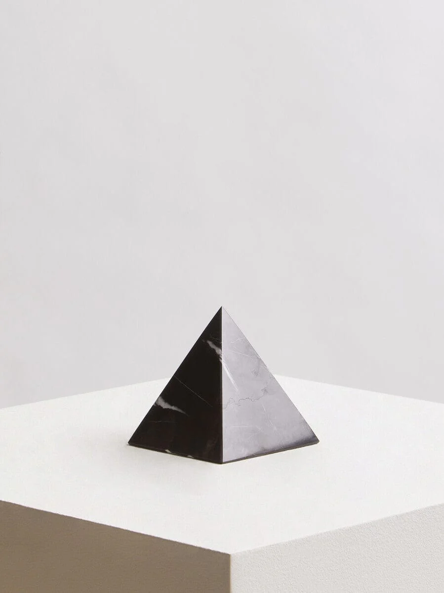 Salmo Marble Pyramid Ornament - Image 7